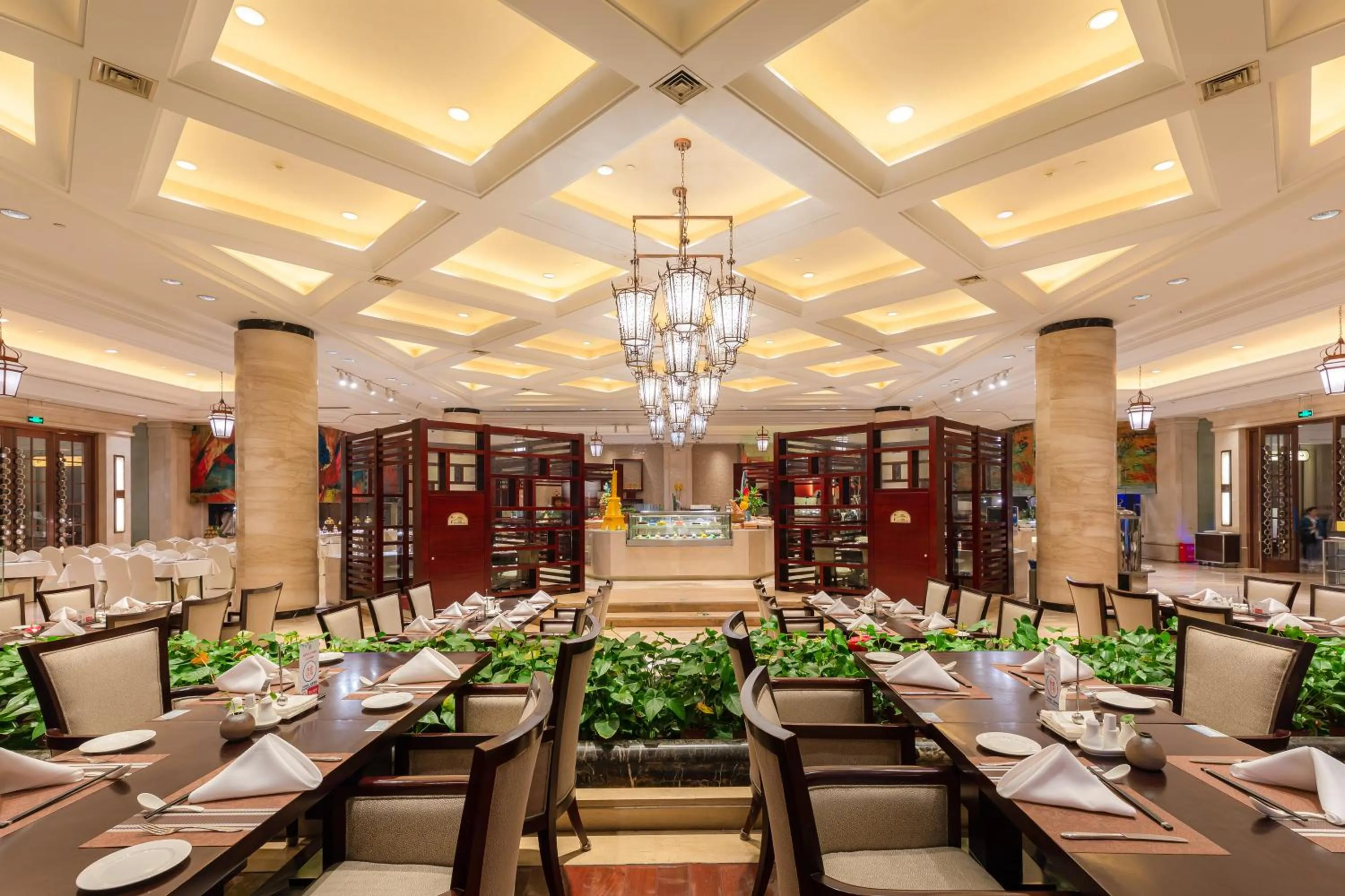 Restaurant/places to eat in Your World International Conference Centre Hotel