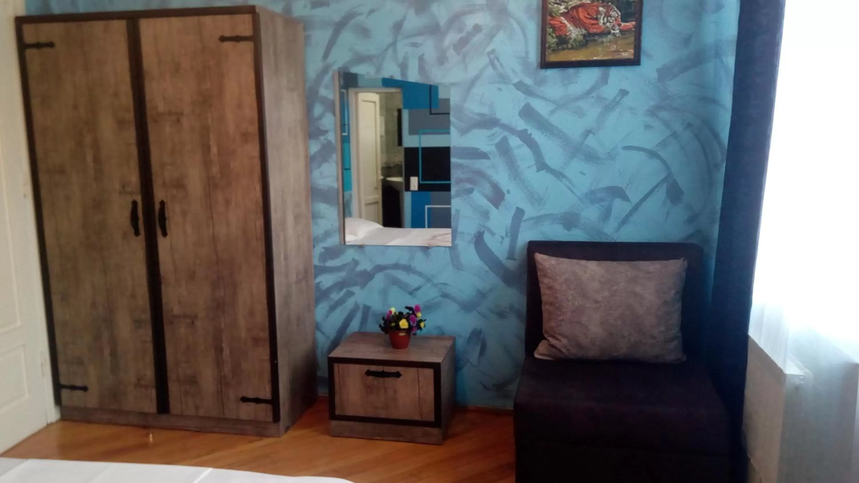 Photo of the whole room in Hotel Isani