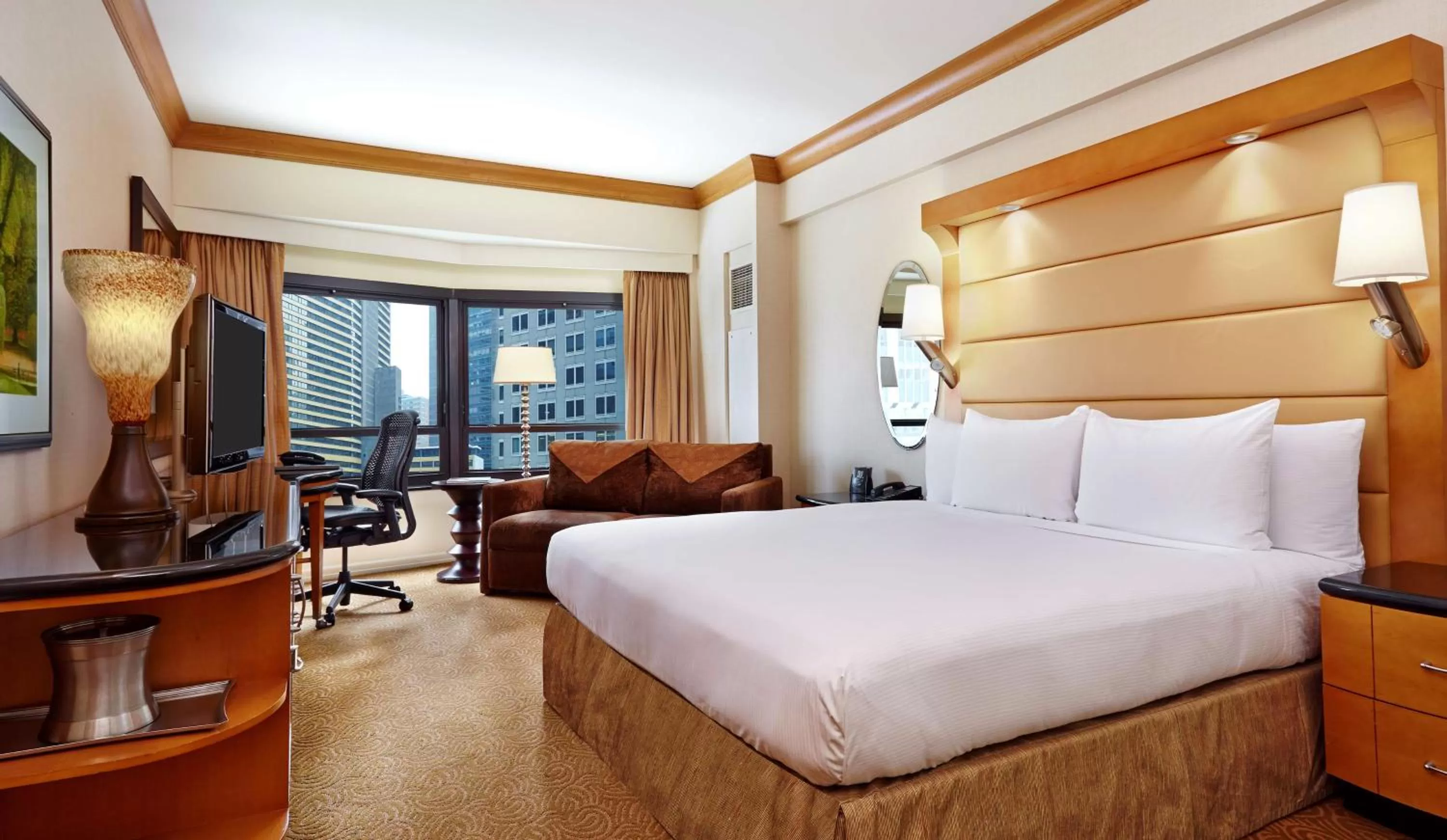 Bed in New York Hilton Midtown