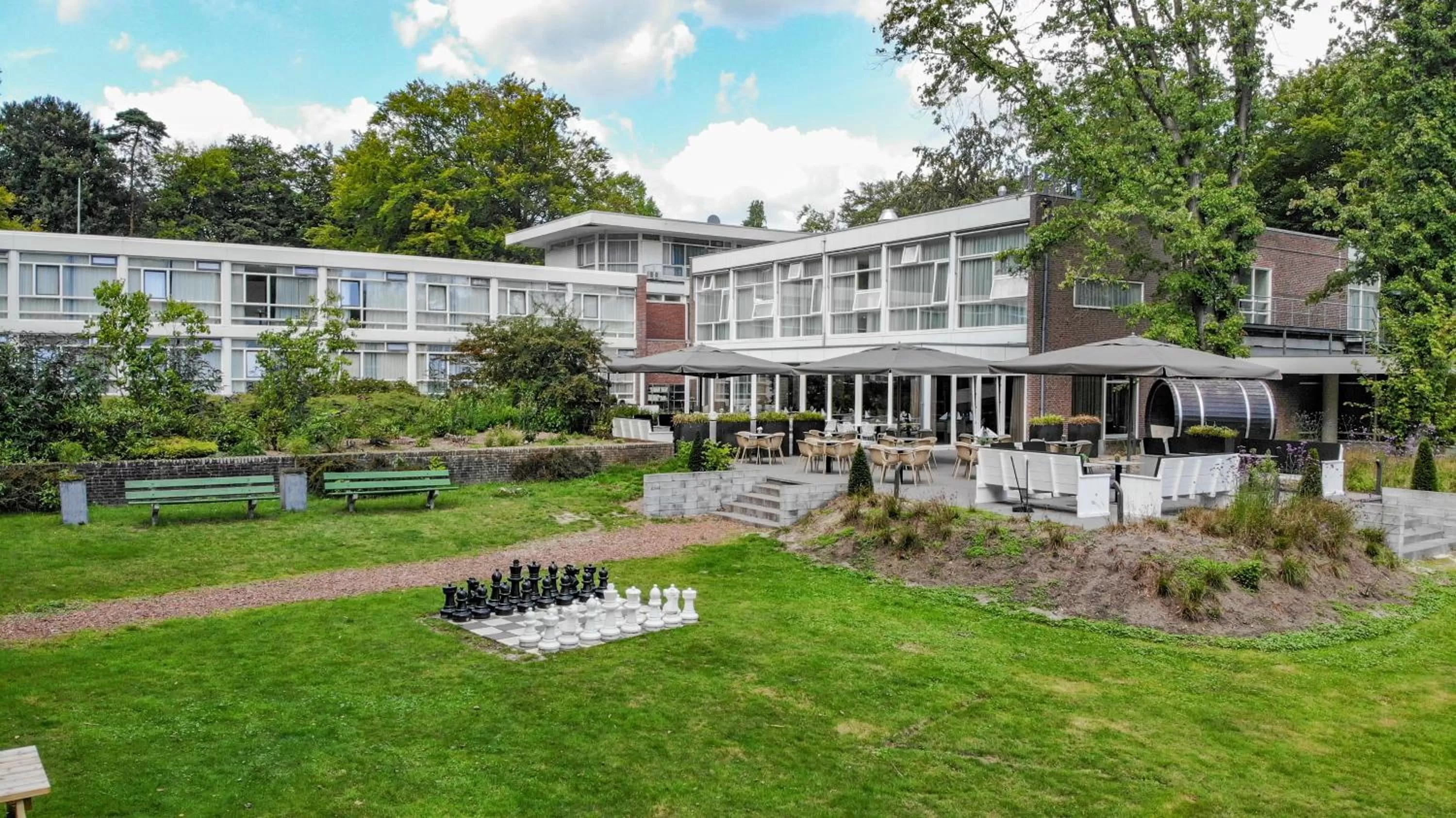 Facade/entrance in Fletcher Hotel Restaurant Amersfoort