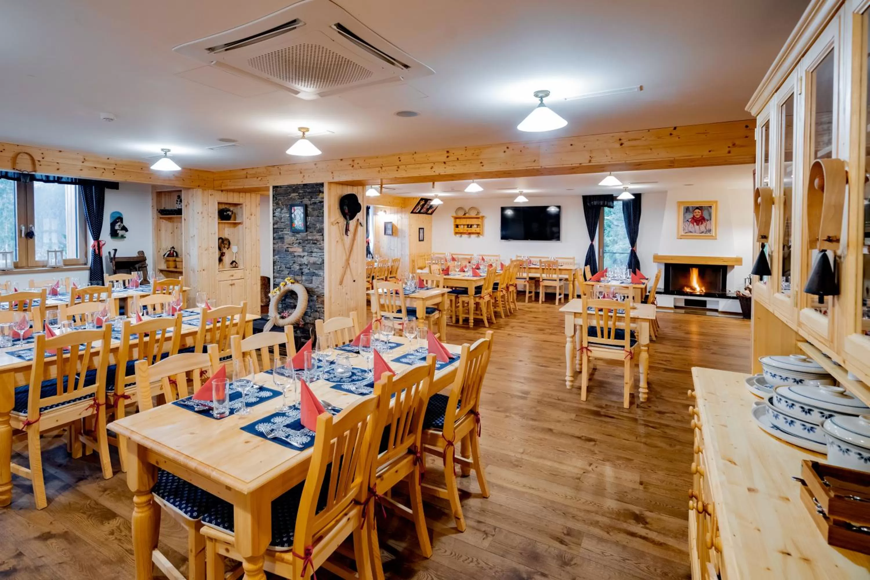 Restaurant/places to eat in Grandhotel Tatra