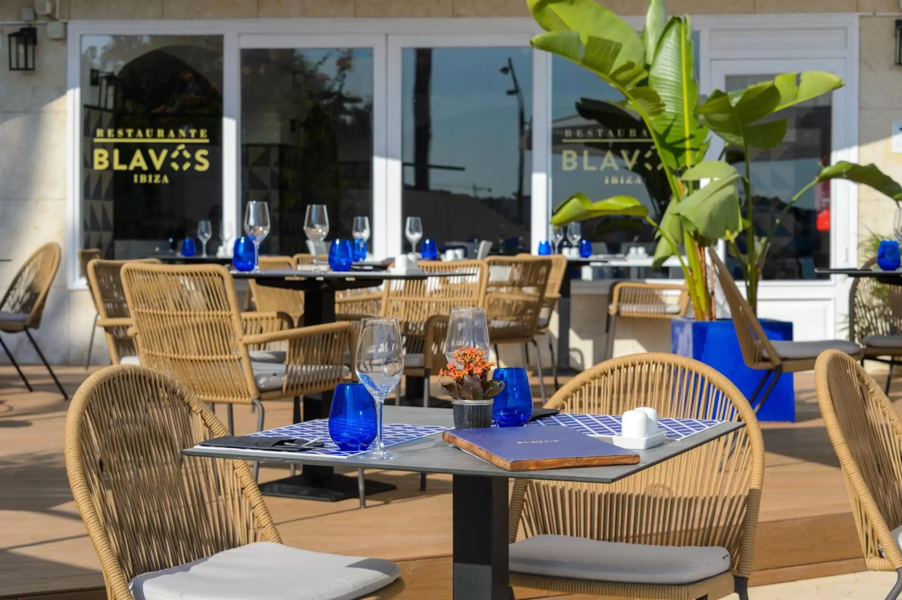 Restaurant/Places to Eat in Hotel Vibra Marítimo