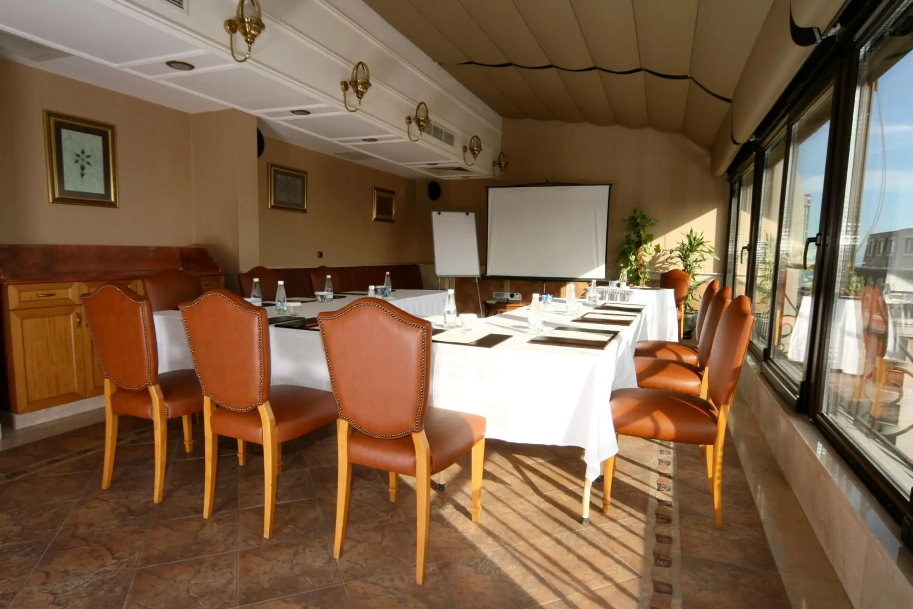 Business facilities in The Central Palace Taksim