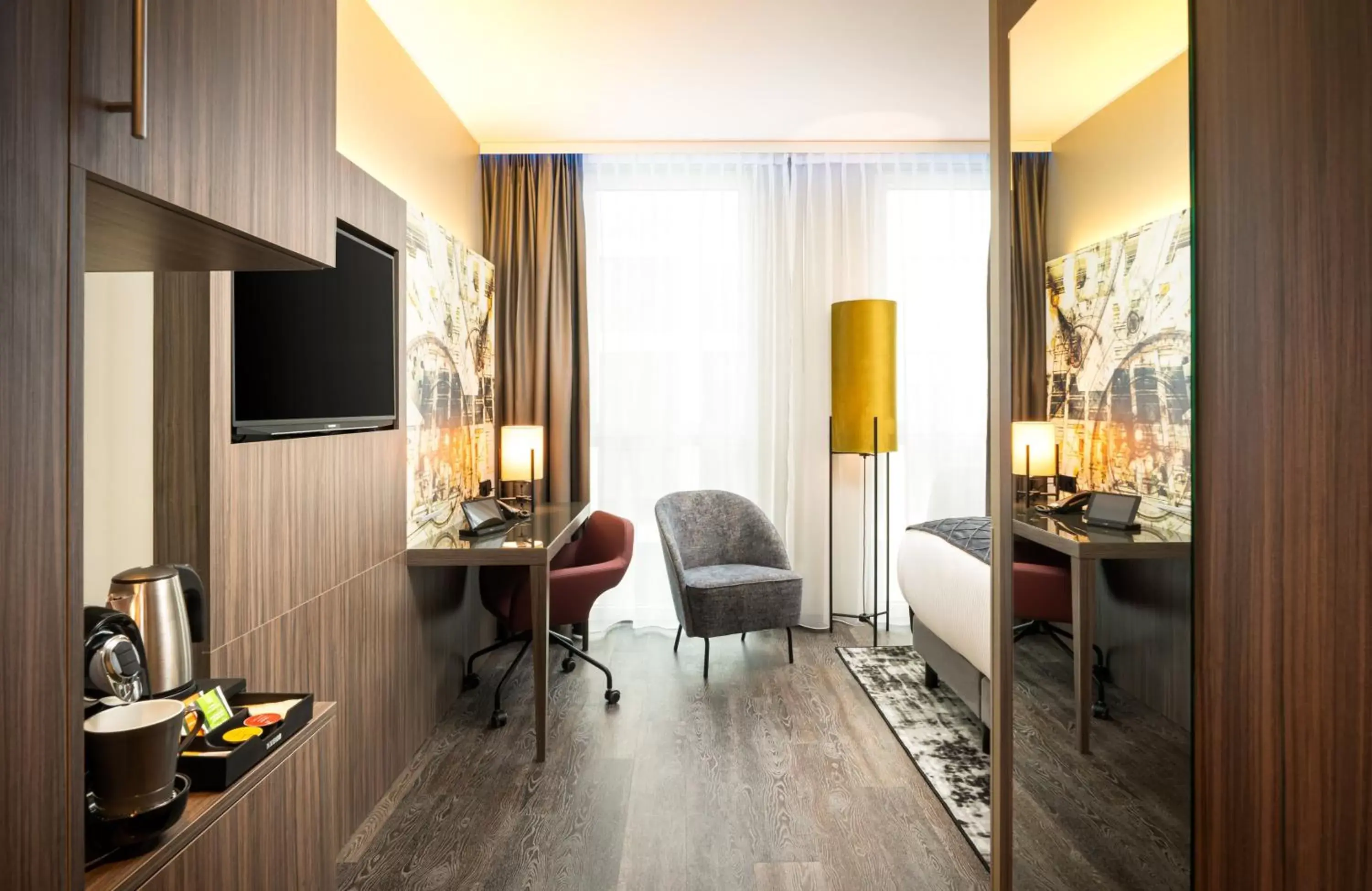 Bedroom, Seating Area in Leonardo Hotel Eschborn Frankfurt
