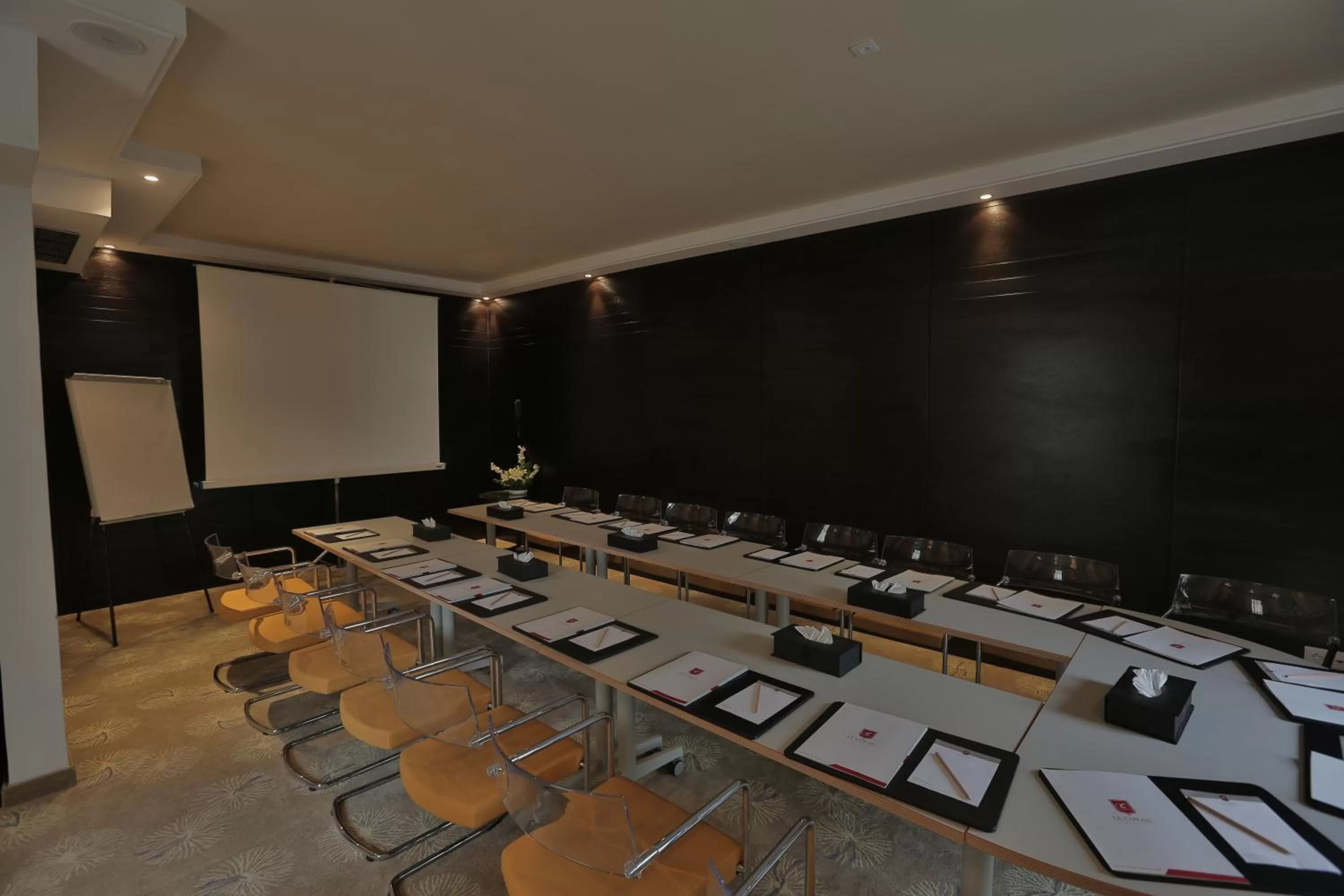 Meeting/conference room in Le Corail Suites Hotel