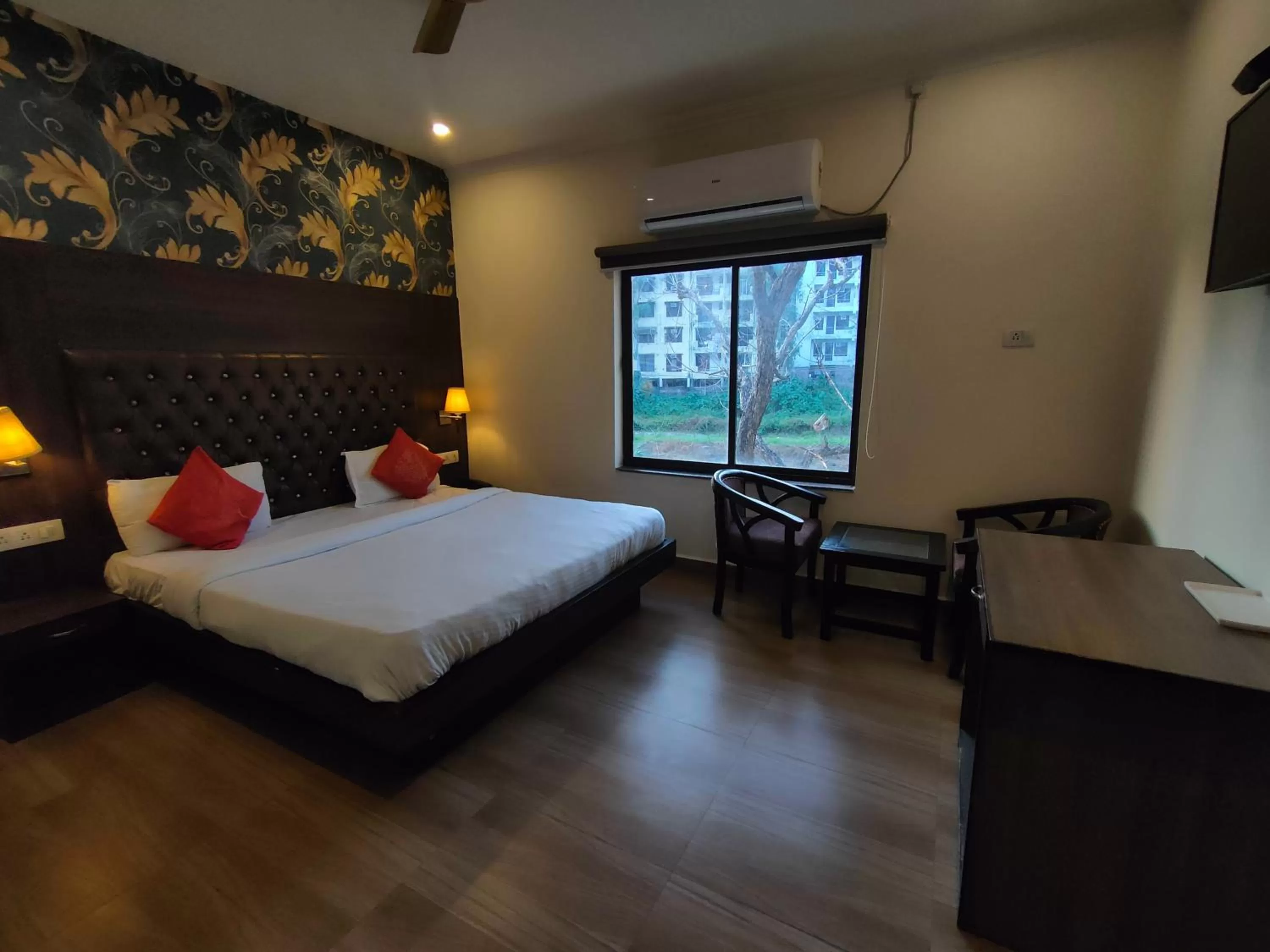 Photo of the whole room in Tapasthali by Meera Hotels