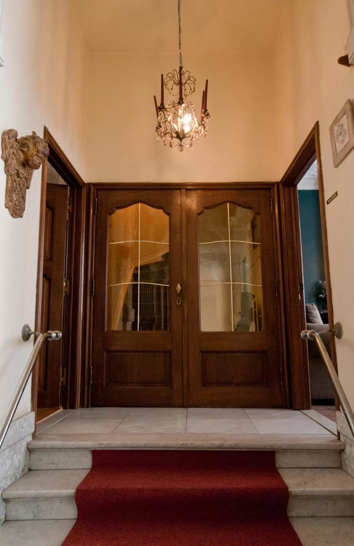 Facade/entrance in B&B The Baron