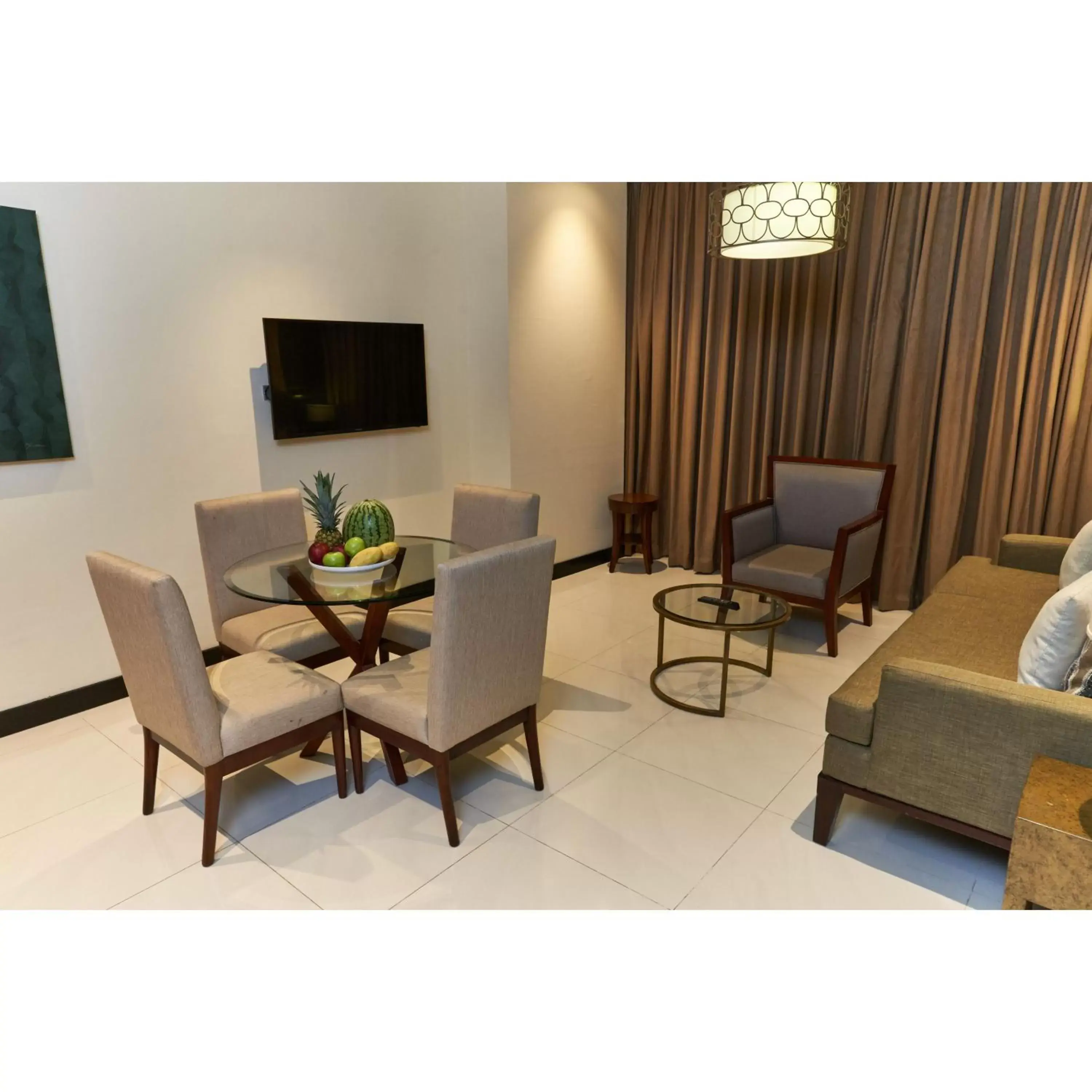 Living room, TV/Entertainment Center in Summit Hotel Tacloban