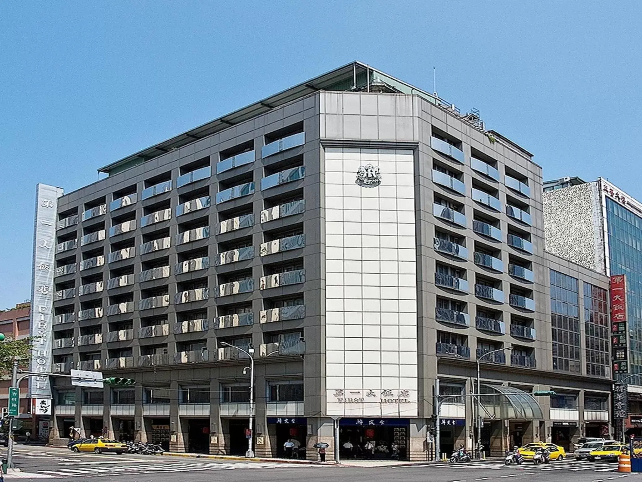 Facade/entrance, Property Building in First Hotel