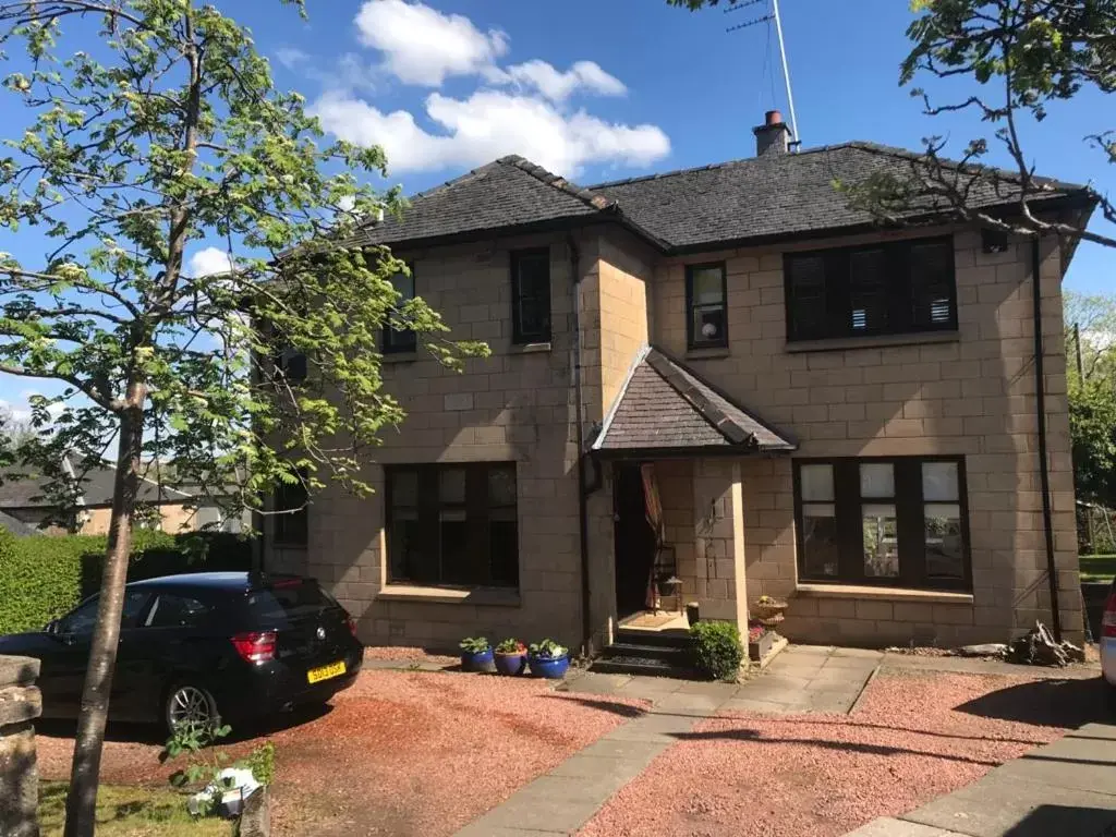 Facade/entrance, Property Building in Arron House