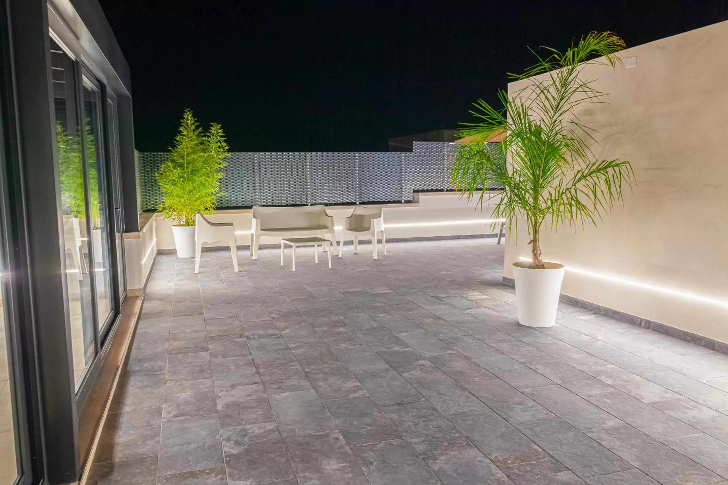 Balcony/Terrace in Isgrò Rooms