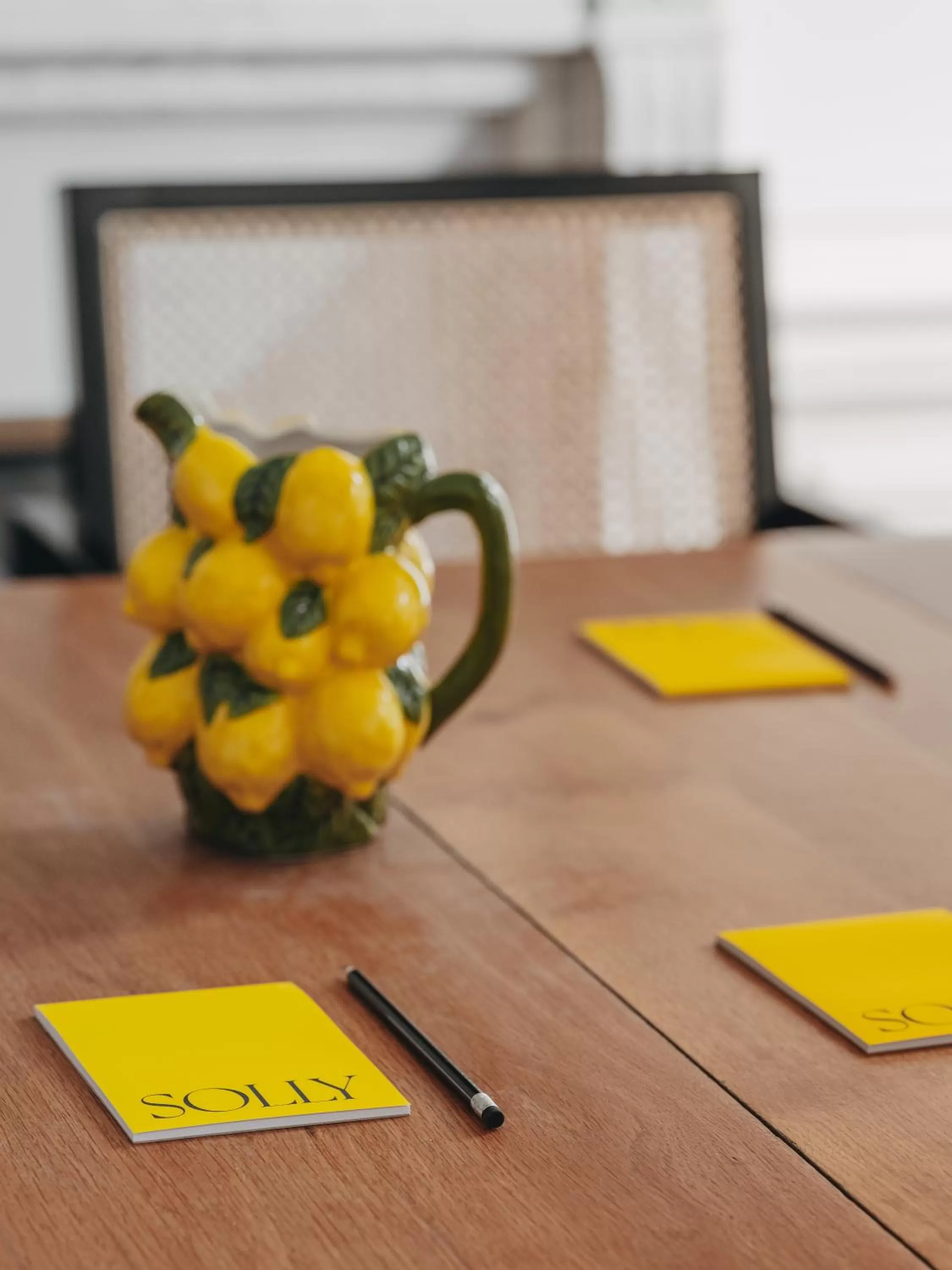Seating area in Solly Hôtel Paris
