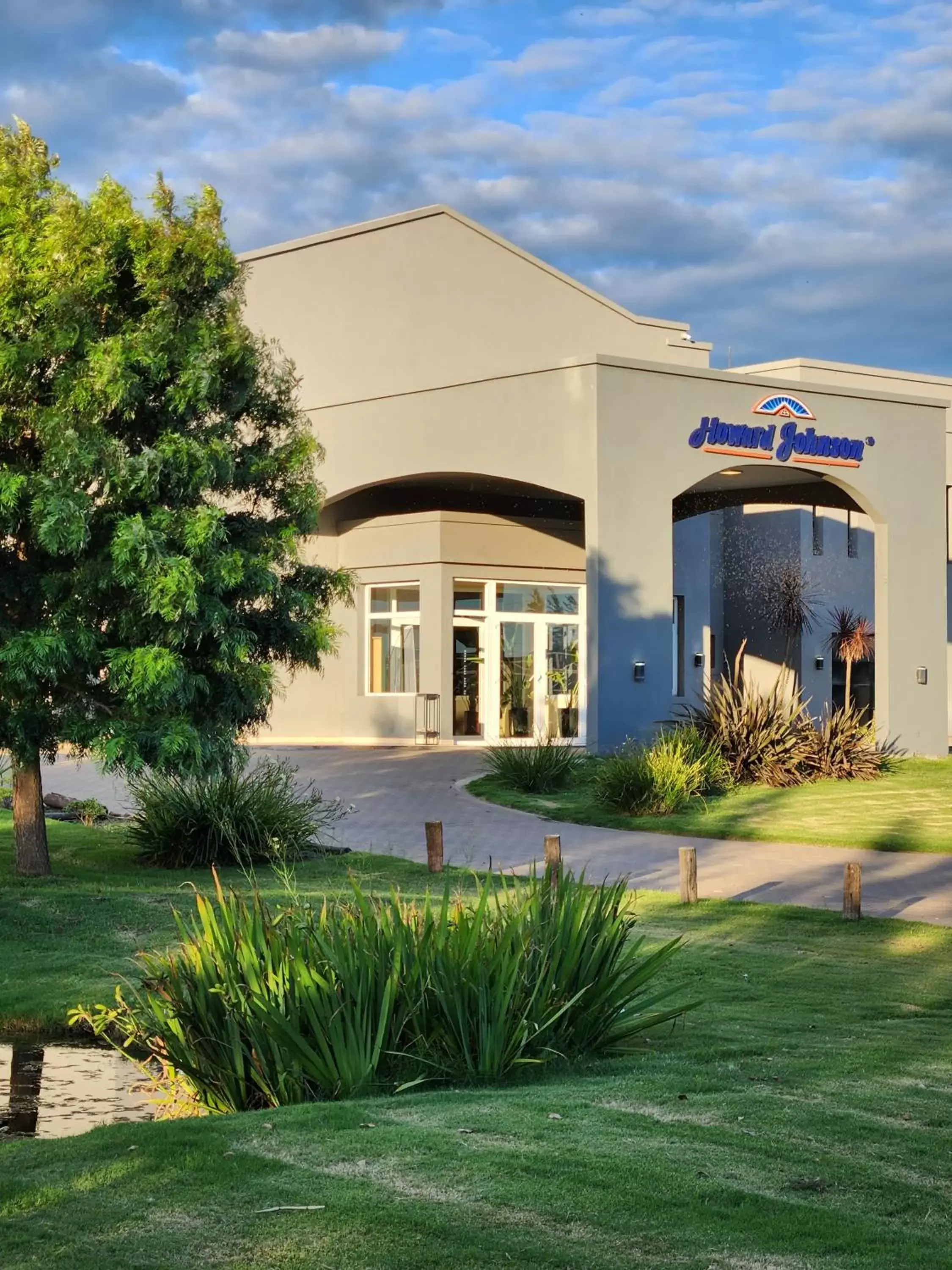 Howard Johnson Hotel & Resort Funes Howard Johnson Hotel & Resort Funes