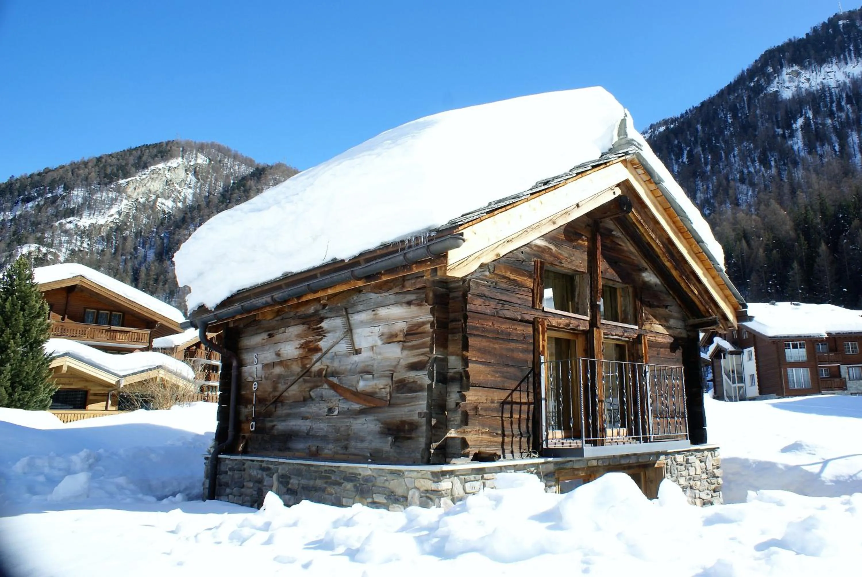 Property building in Hotel Hemizeus & Iremia Spa