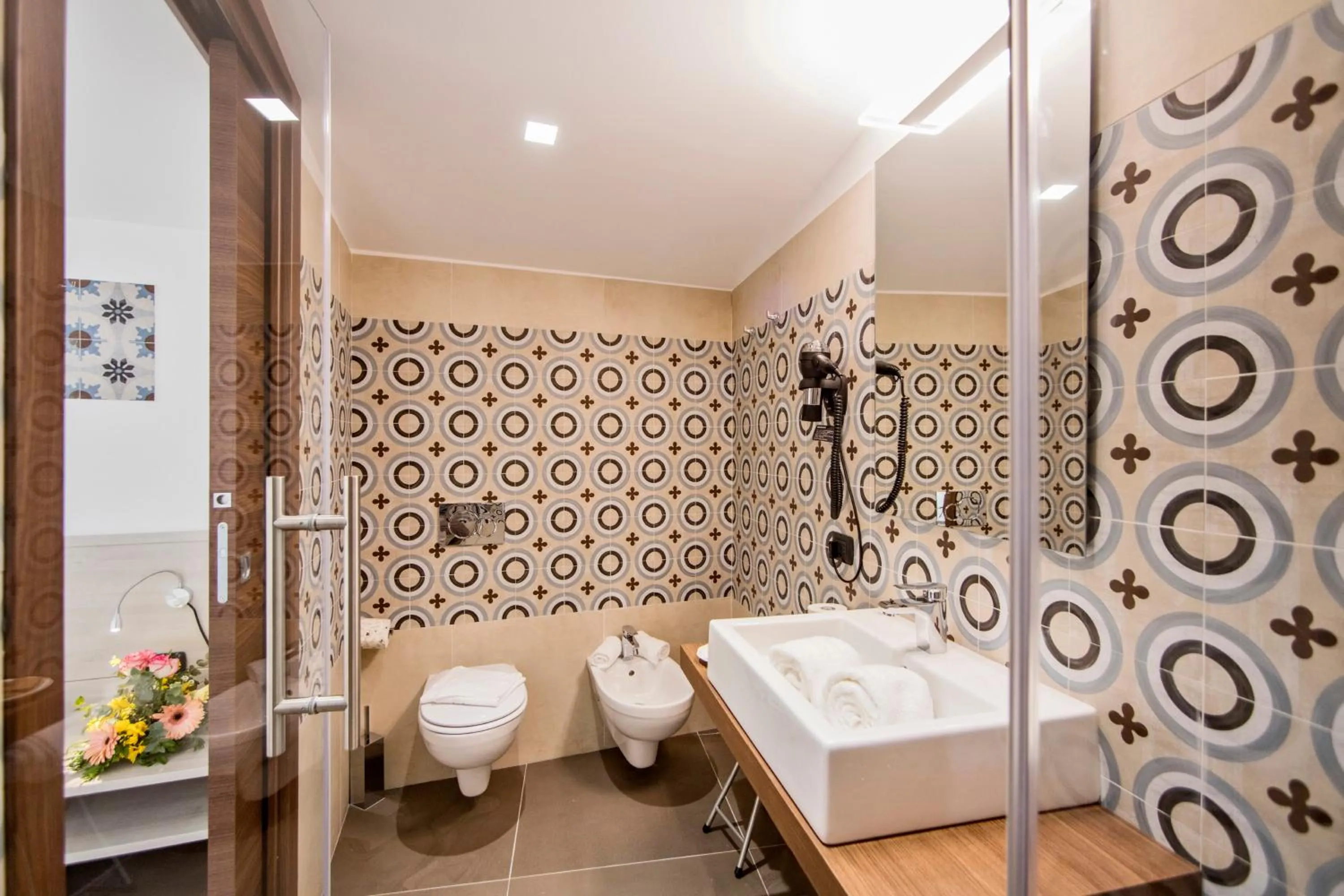 Bathroom in San Giorgio Palace Hotel Ragusa Ibla