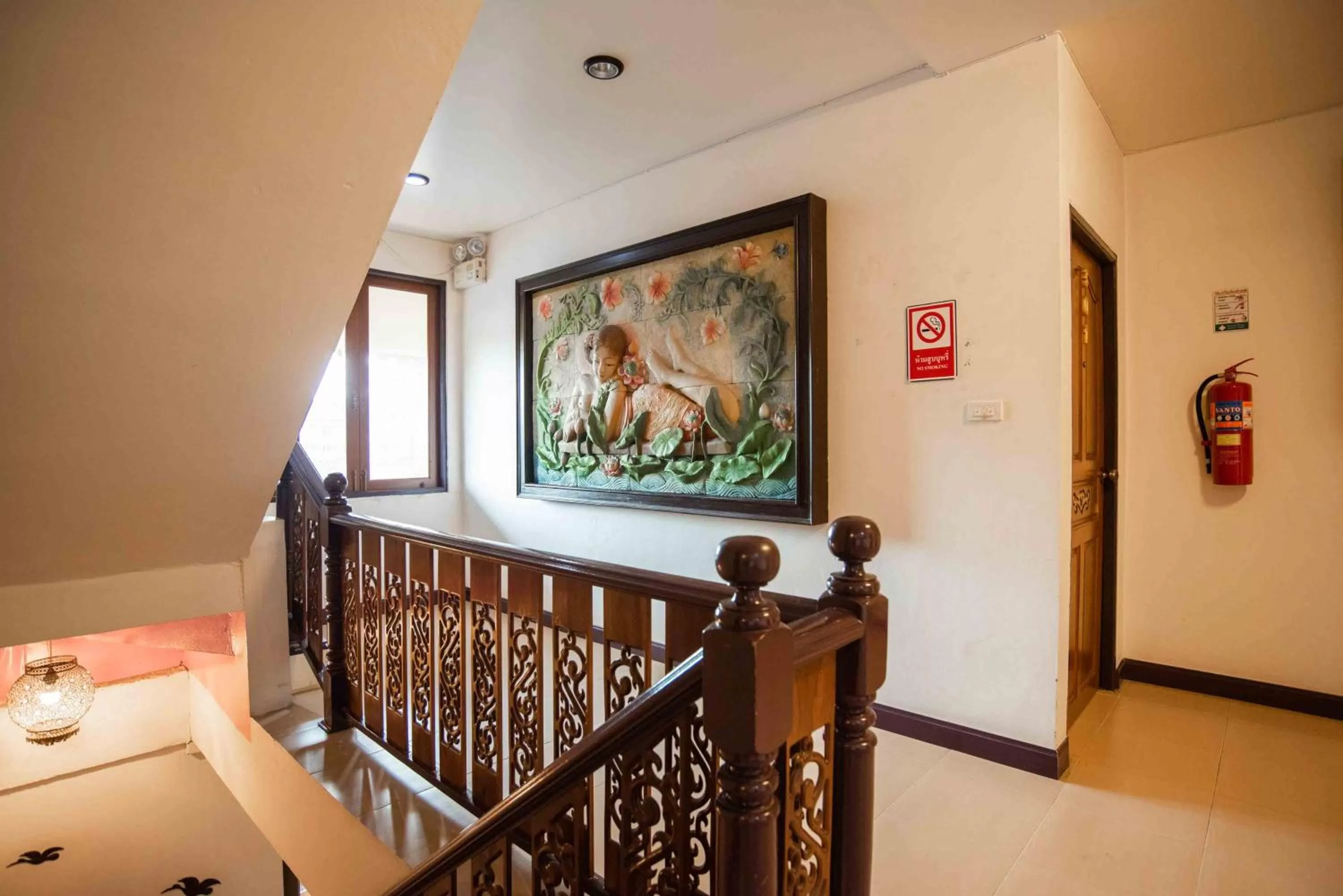 Decorative detail in Ban Ao Thong