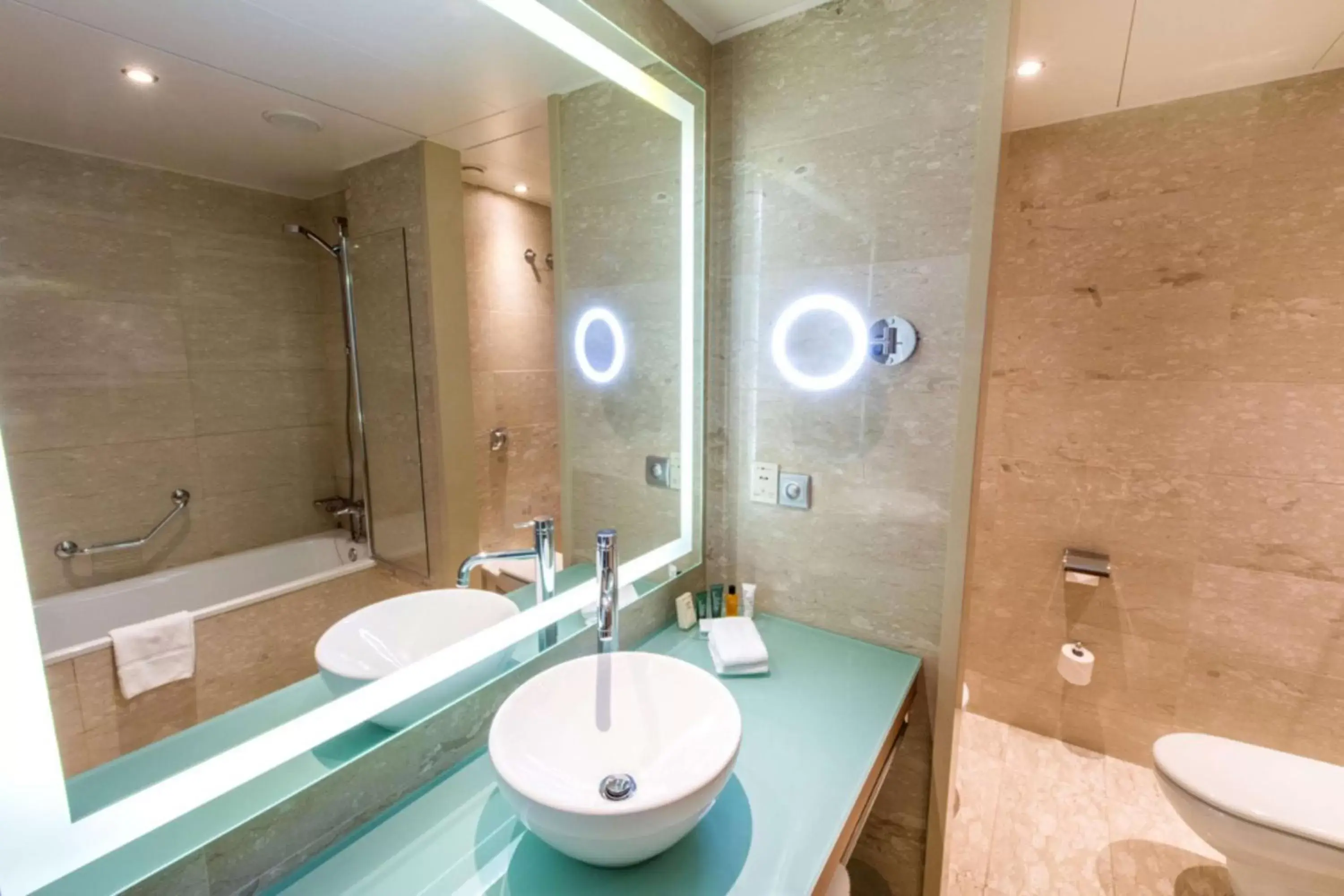 Bathroom in Hilton Diagonal Mar Barcelona