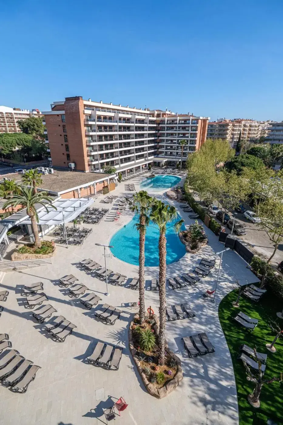 Property building, Pool View in Hotel California Garden