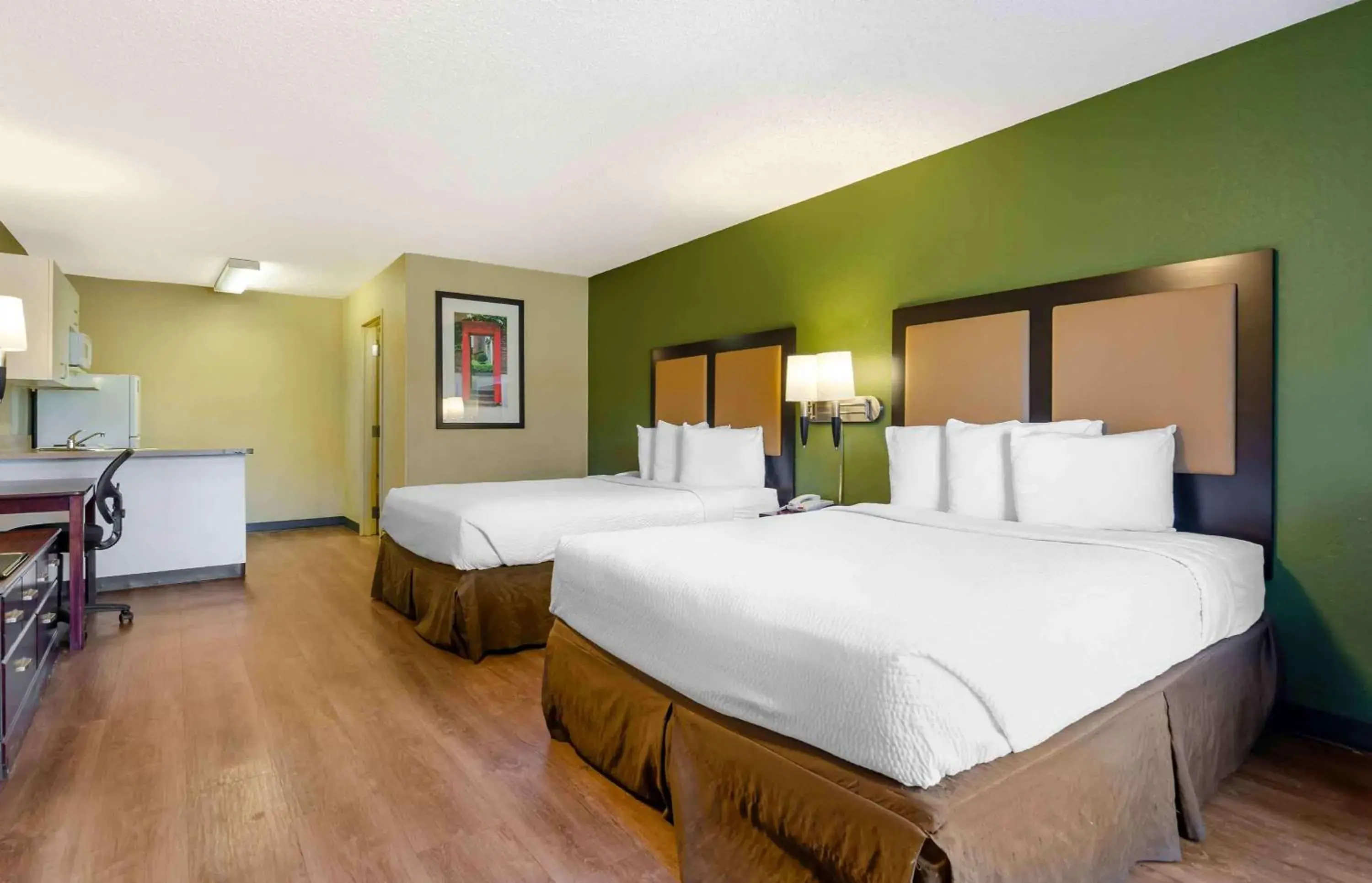Bedroom, Bed in Extended Stay America Select Suites - Roanoke - Airport