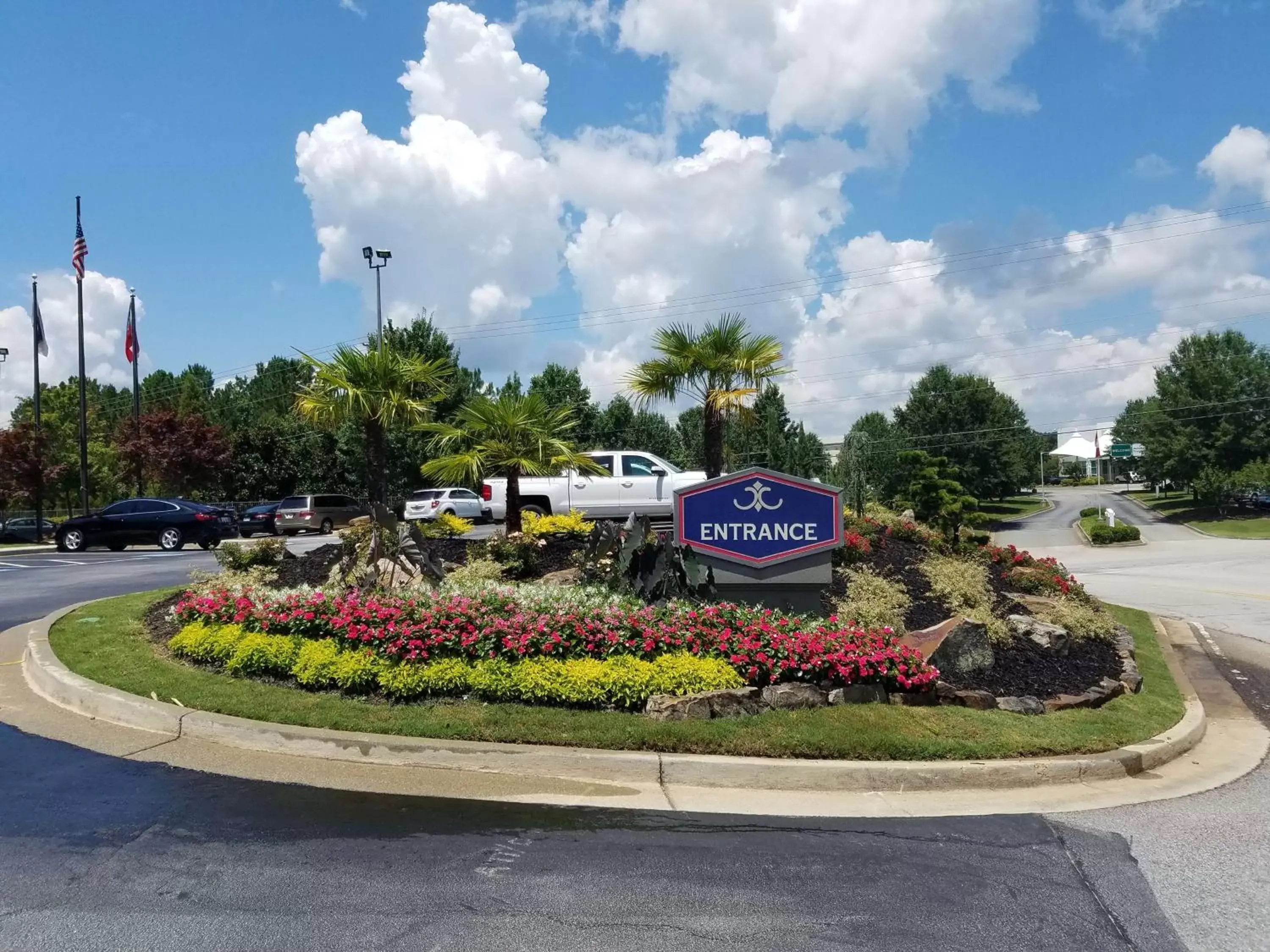 Property building in Hampton Inn & Suites Atlanta-Six Flags