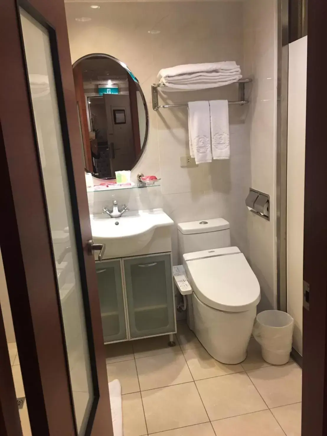 Bathroom in Tai Hope Hotel