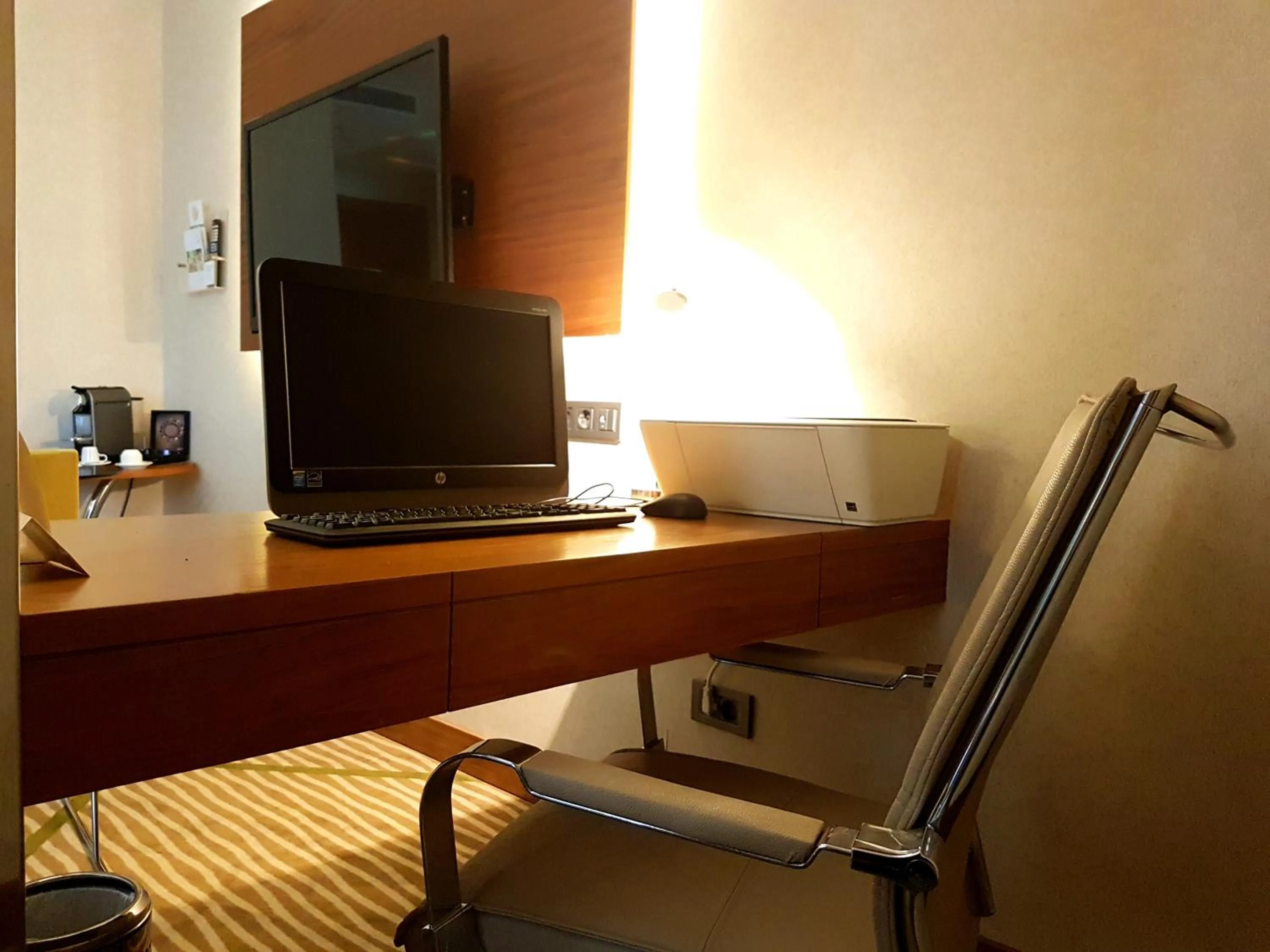 TV and multimedia in Holiday Inn Gaziantep by IHG