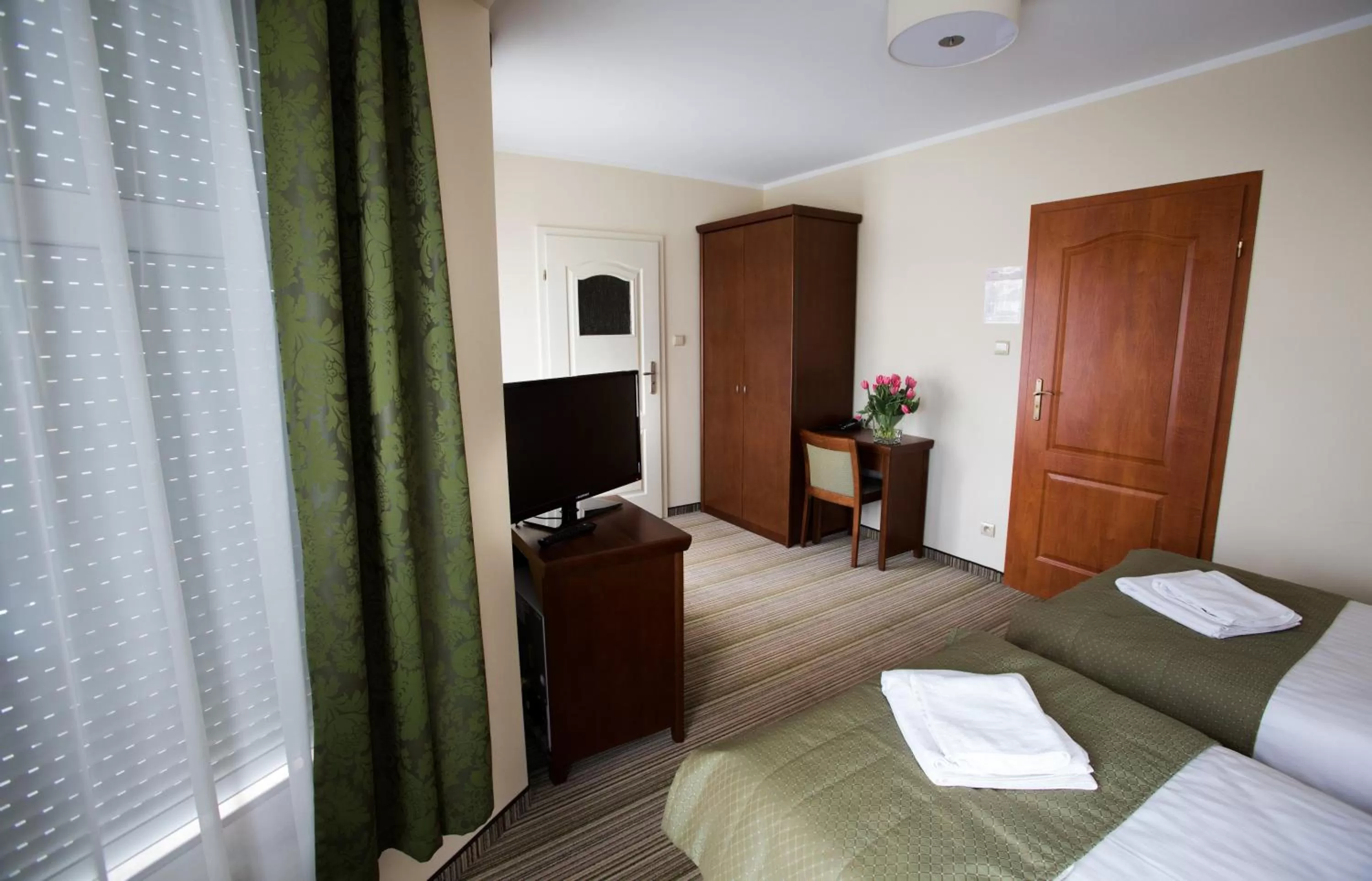 Bedroom, Bed in Villa Palladium