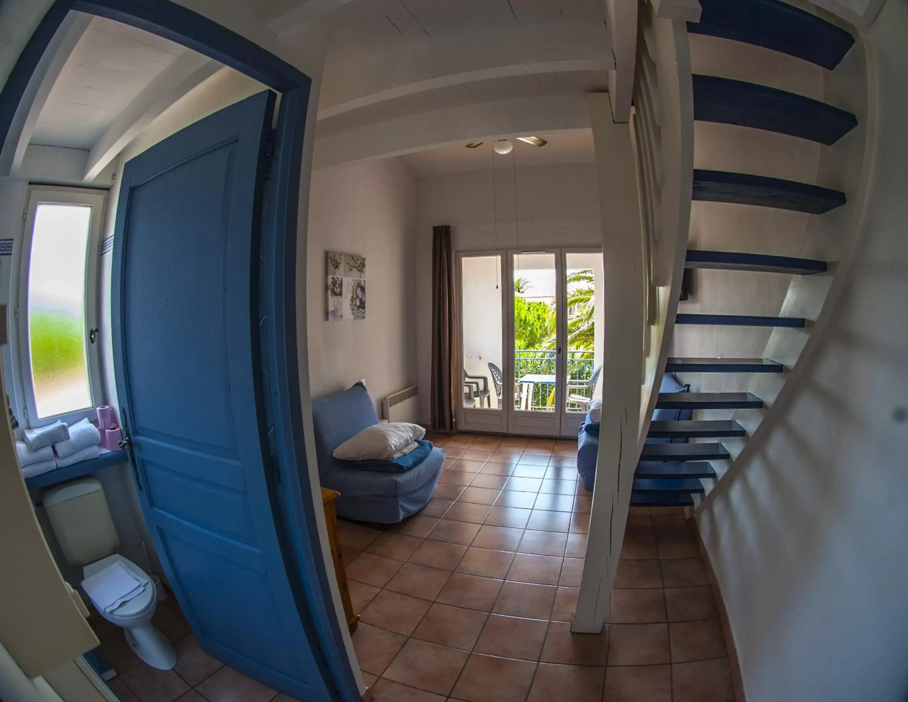 Bedroom in Hôtel Le Leukos