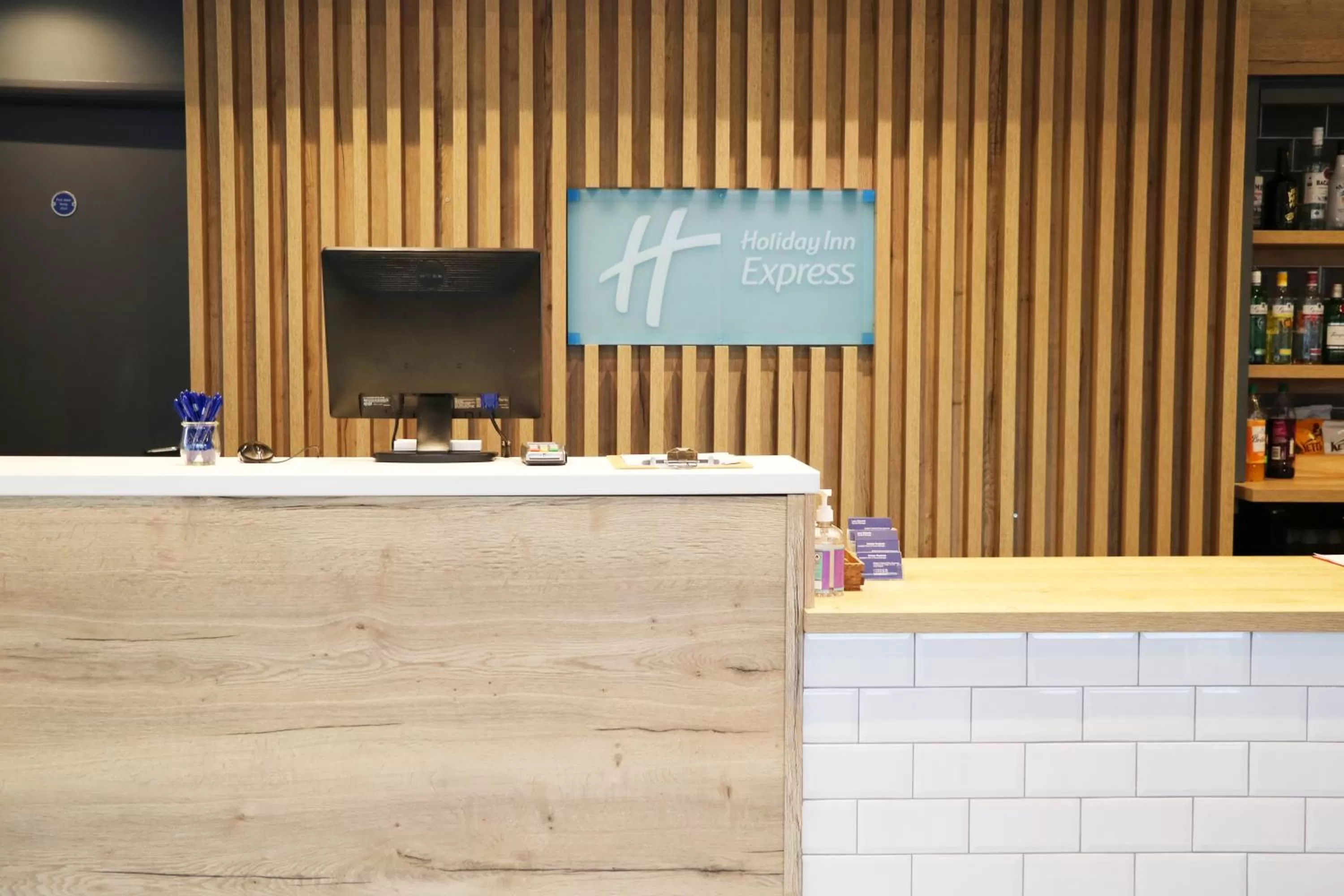 Lobby or reception in Holiday Inn Express, Chester Racecourse by IHG