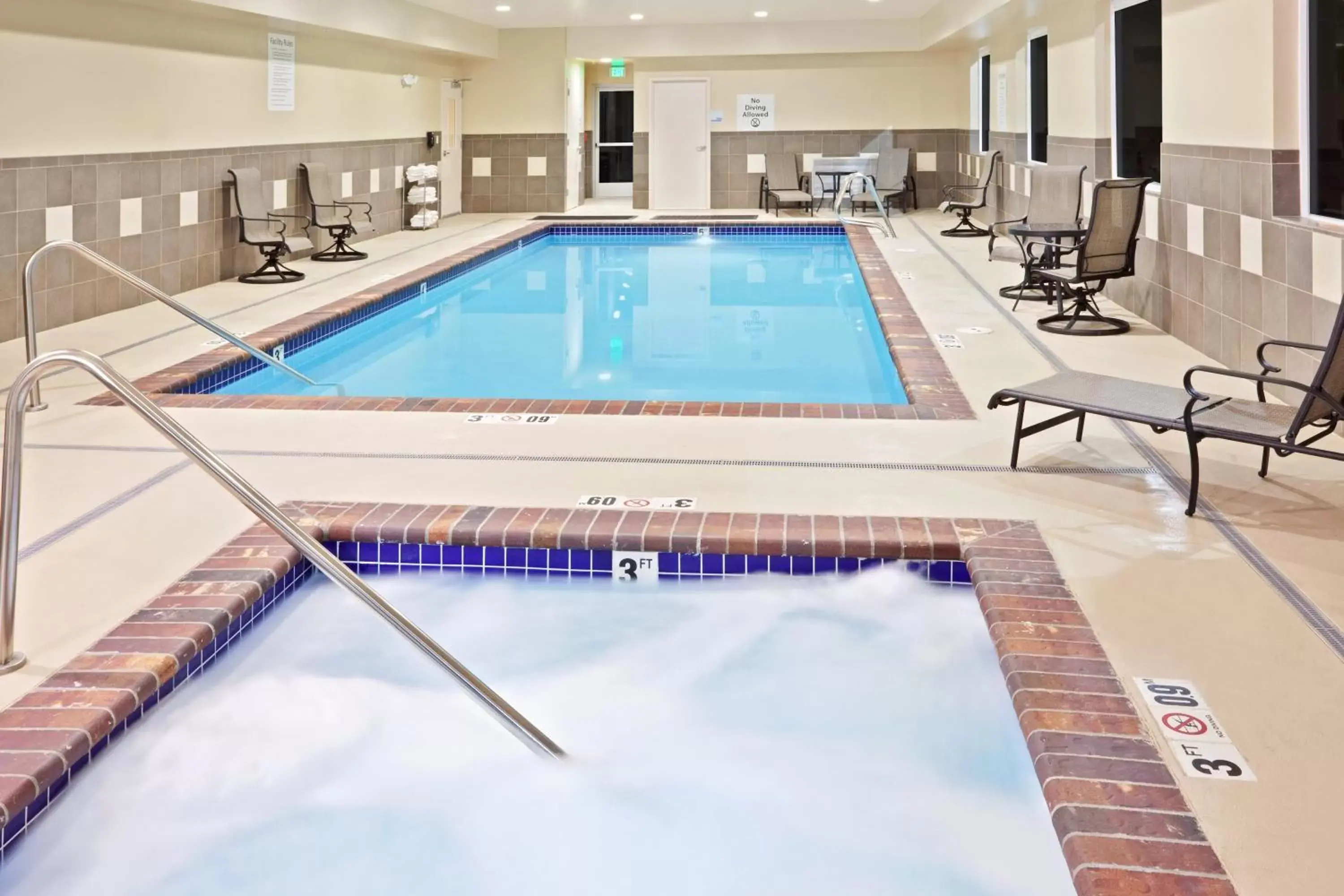 Swimming Pool in Holiday Inn Express Hotel & Suites Chehalis - Centralia, an IHG Hotel