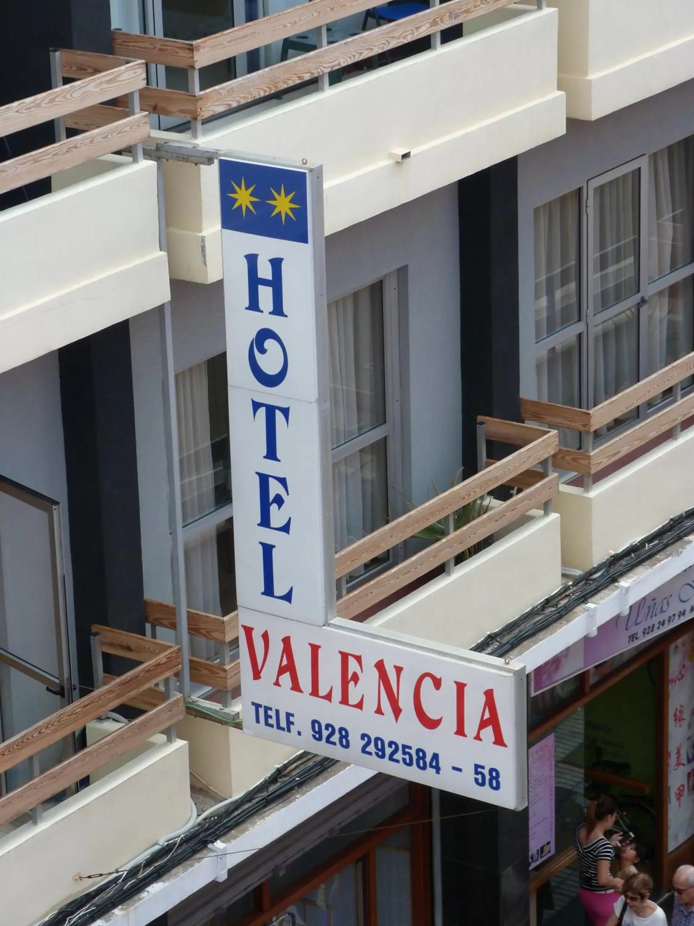 Facade/entrance in Hotel Valencia