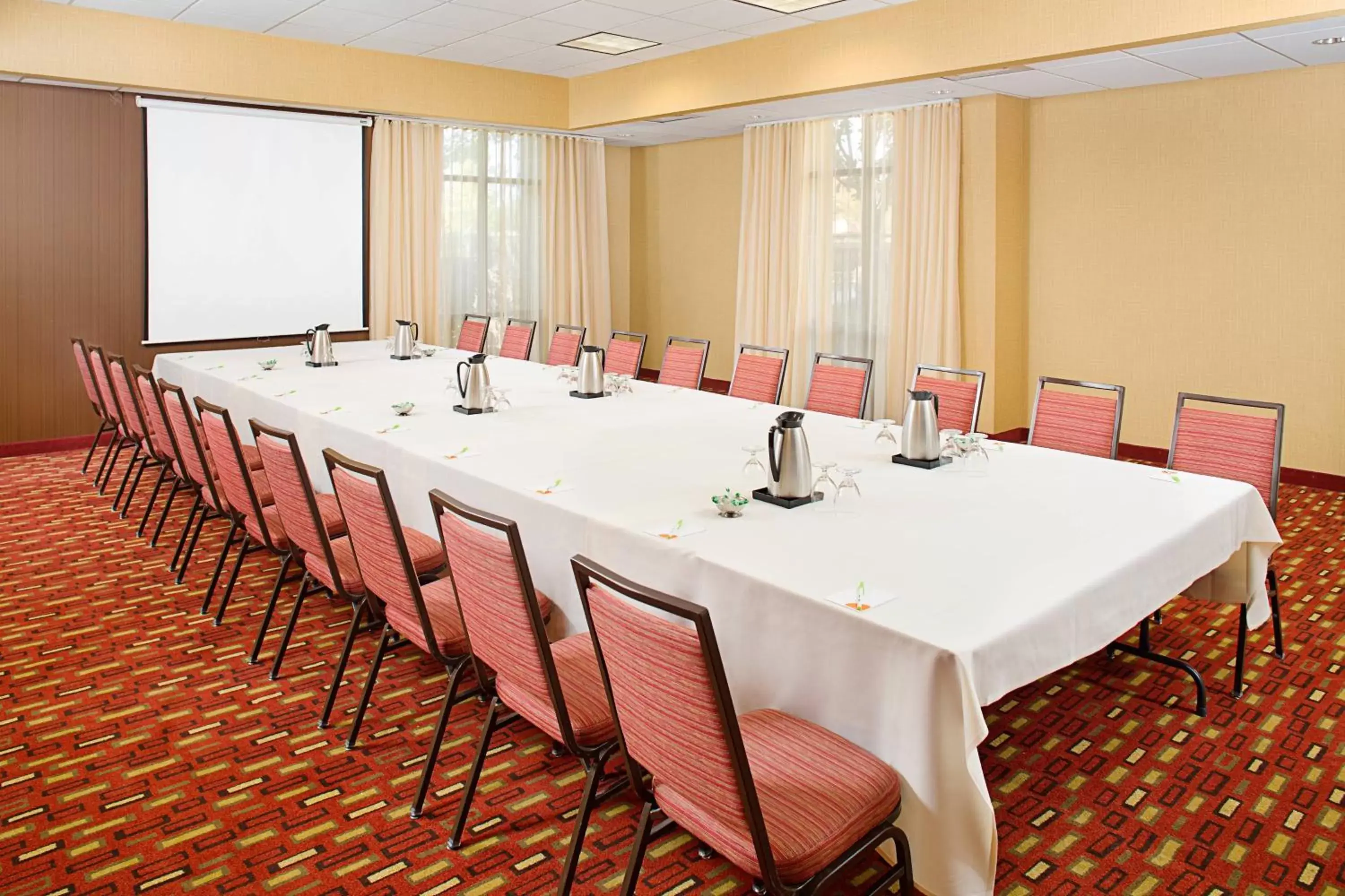 Meeting/conference room in Courtyard by Marriott Sacramento Midtown