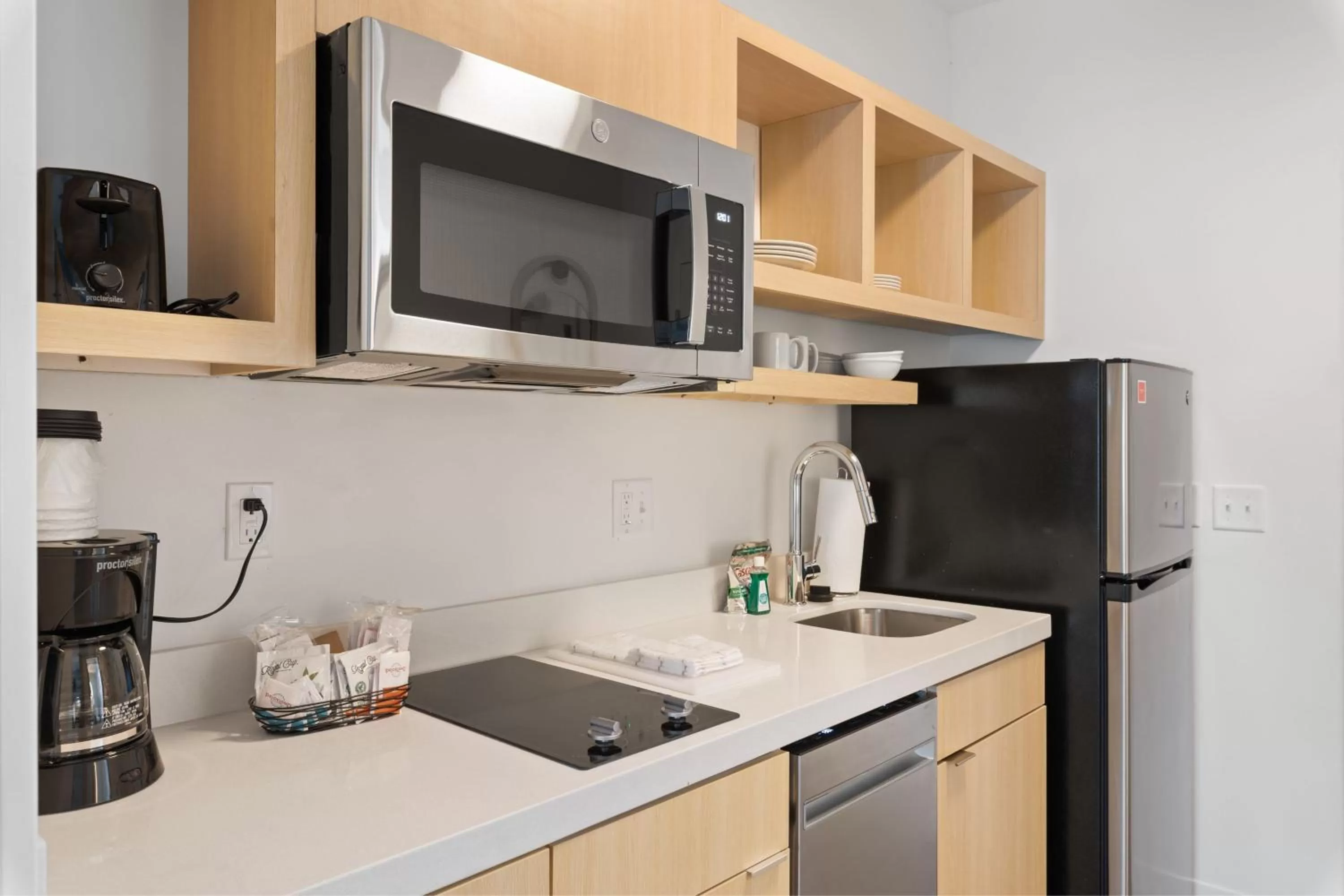 Kitchen or kitchenette in TownePlace Suites by Marriott White Hall