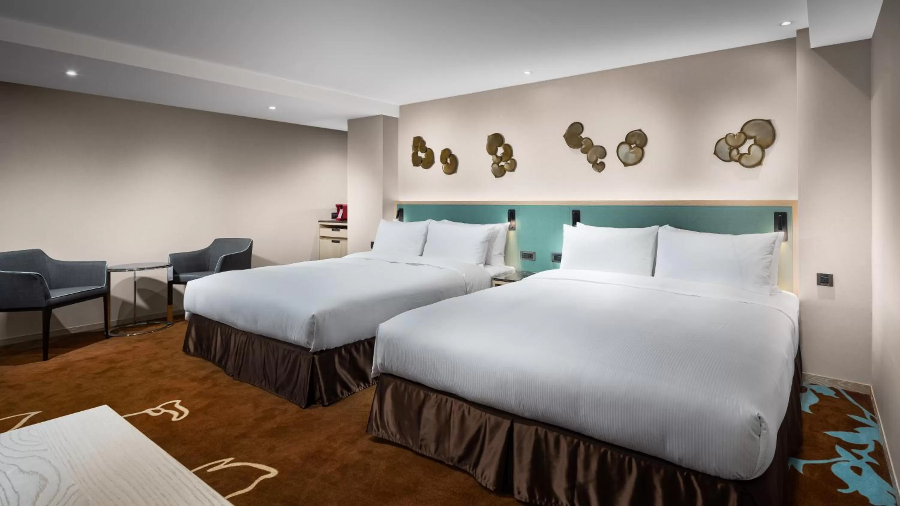 Bed in K Hotel Taipei II