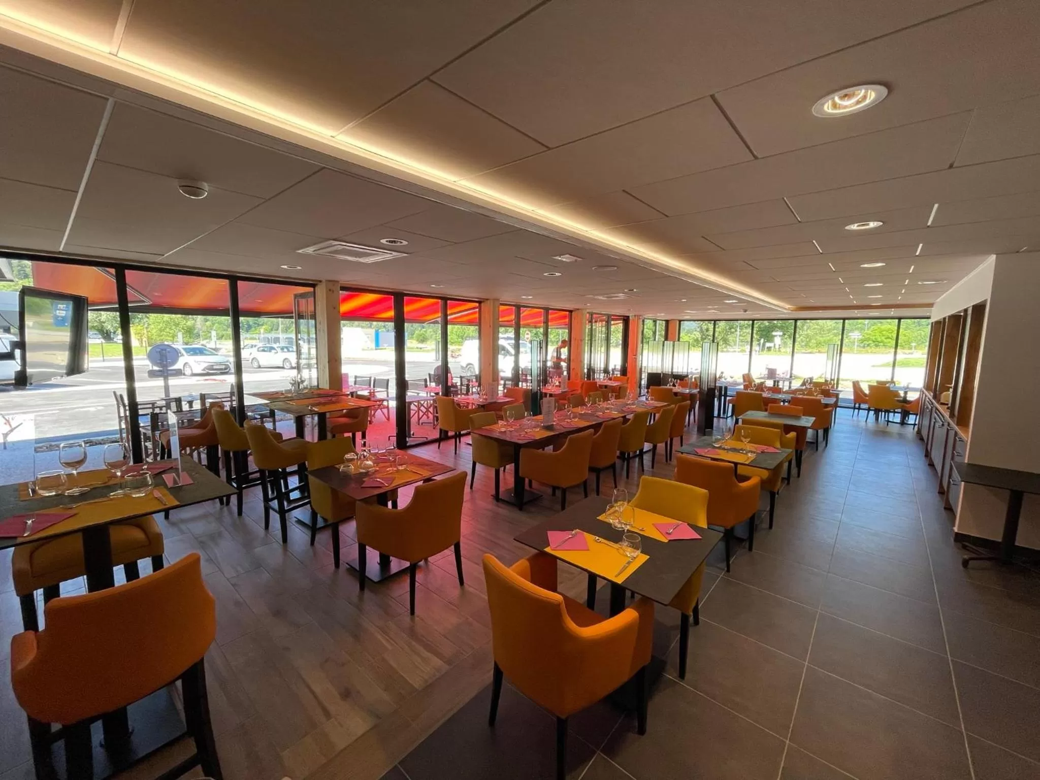 Restaurant/Places to Eat in Akena Molinges - La Brocatelle