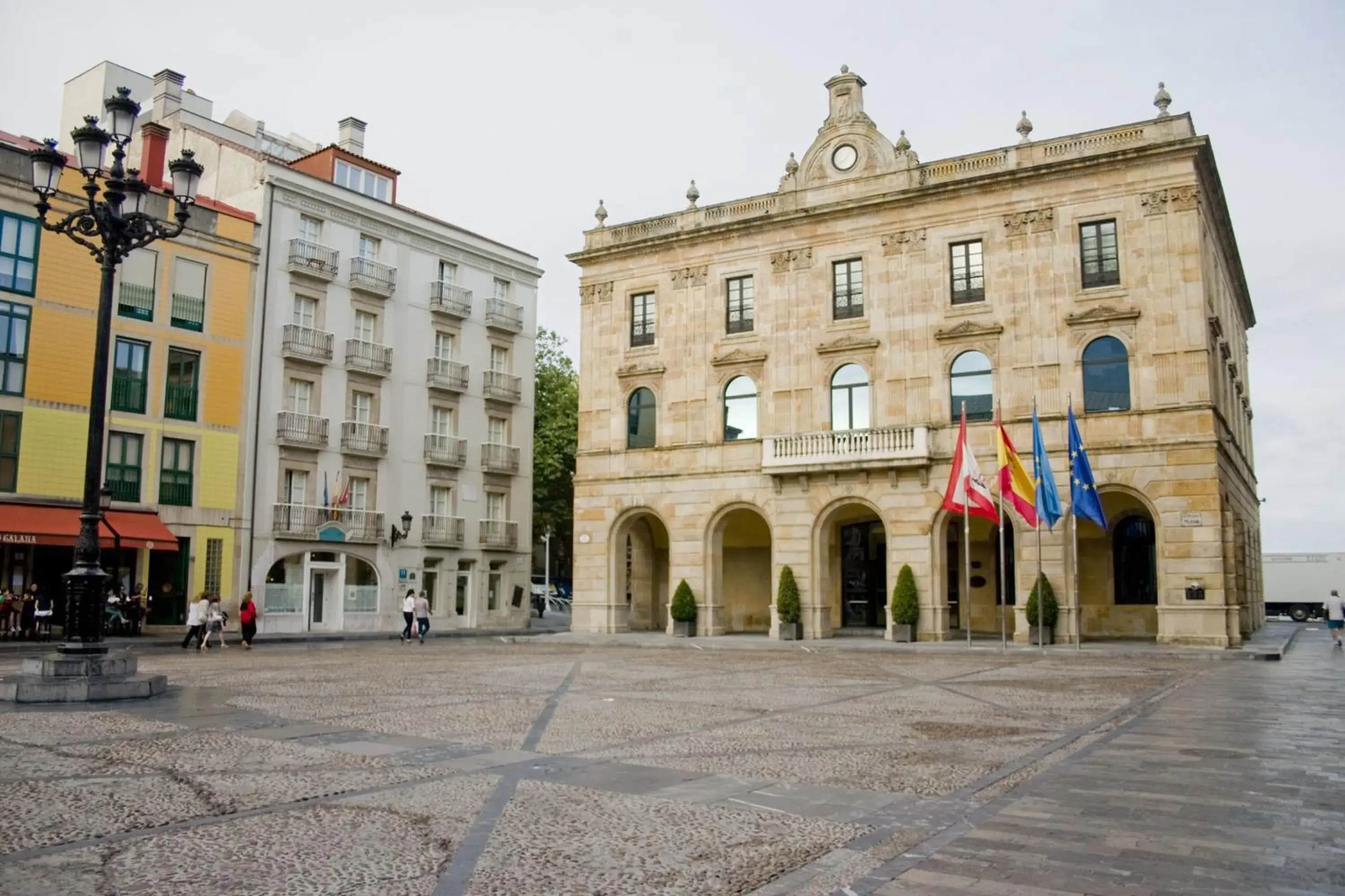 Neighbourhood, Property Building in Hotel Asturias