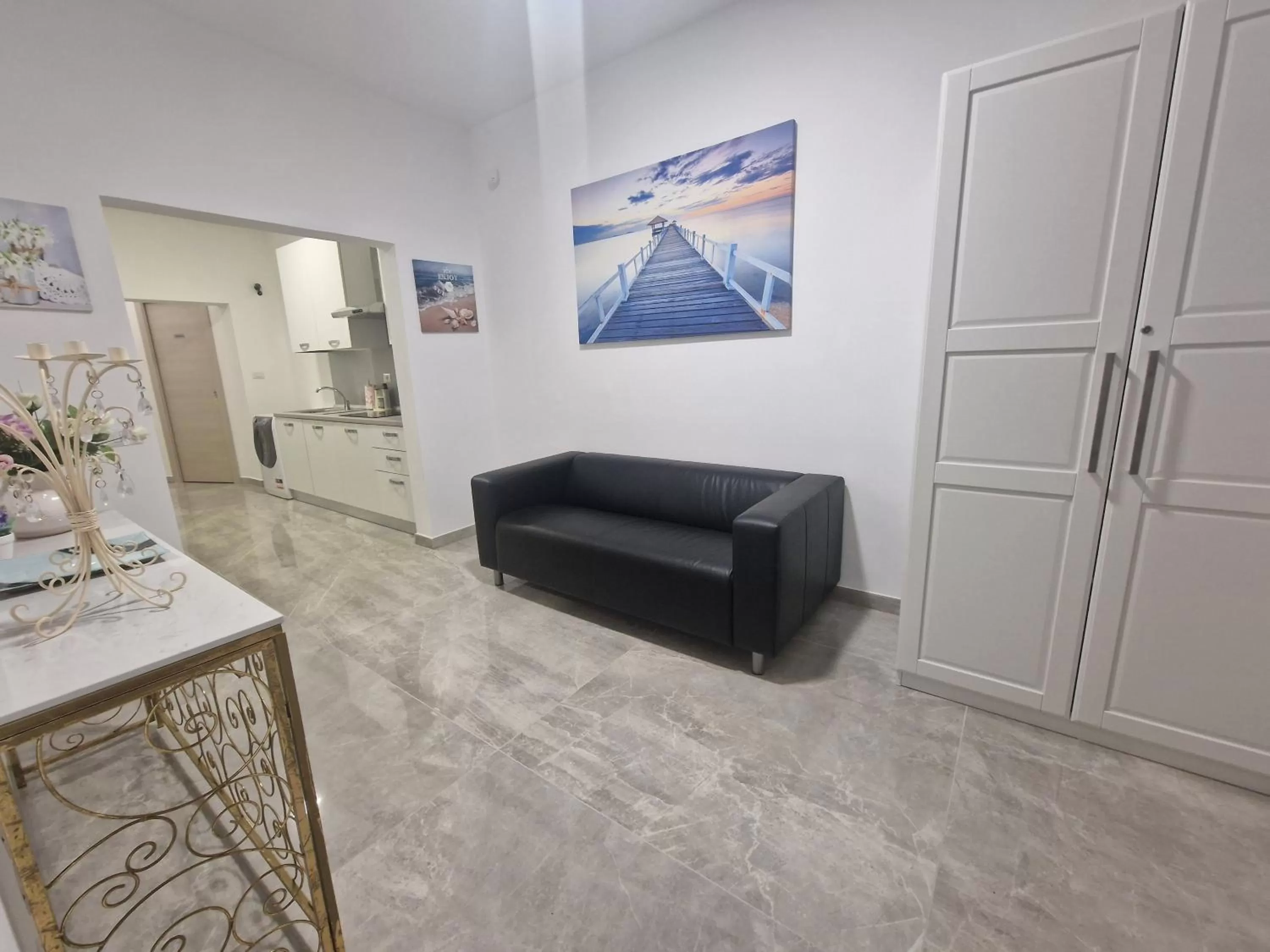 Kitchen or kitchenette, Seating Area in B&b SIRENA DI FRANCAVILLA AL MARE