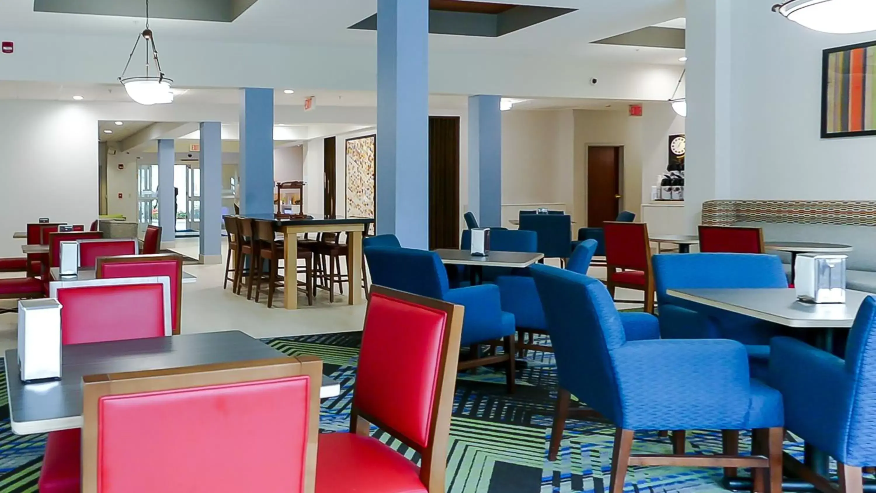 Restaurant/Places to Eat in Holiday Inn Express St. Petersburg North / I-275, an IHG Hotel