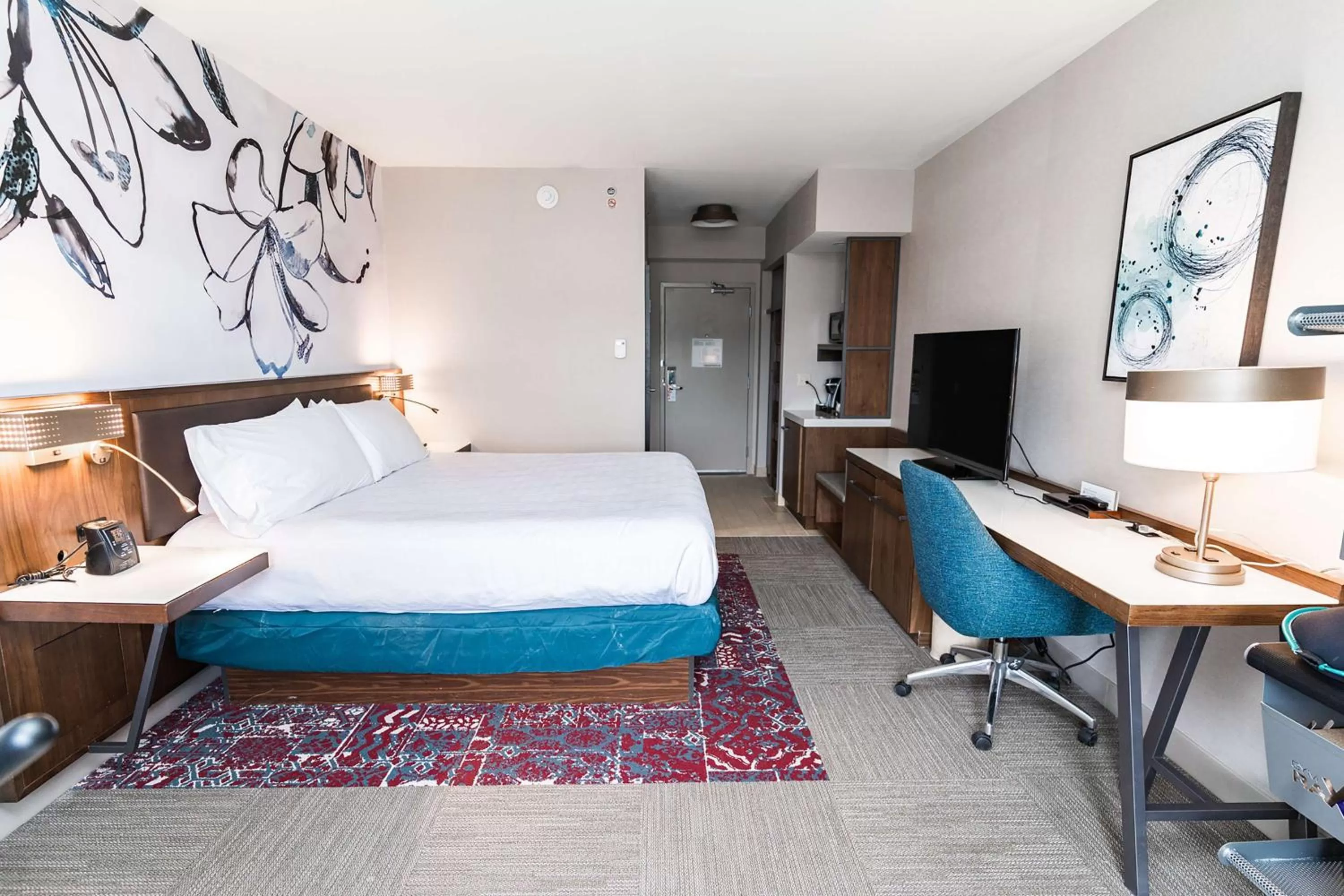 Bedroom, Bed in Hilton Garden Inn Fairfax