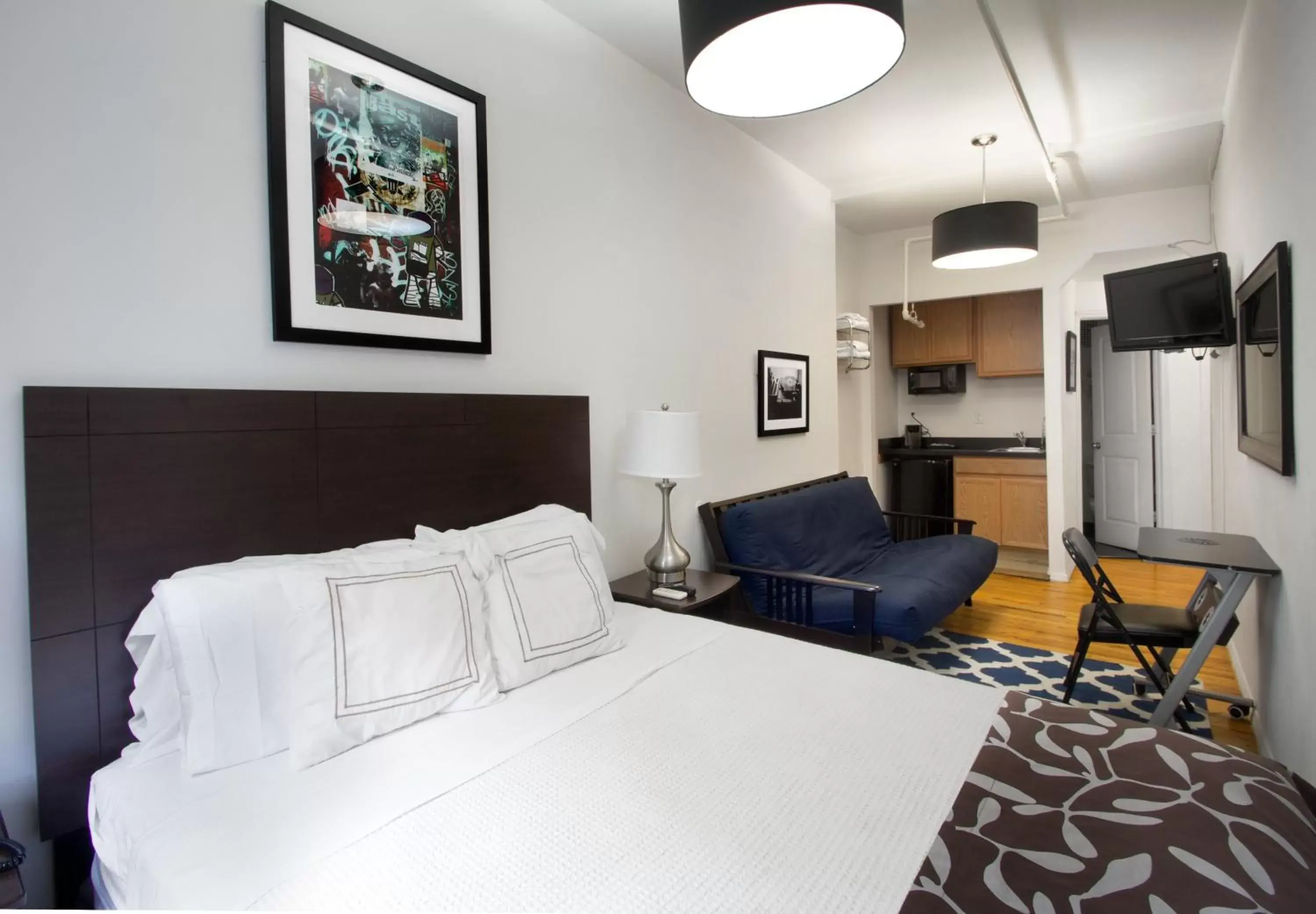 Photo of the whole room, Bed in Hotel 309 Photo of the whole room, Bed in Hotel 309