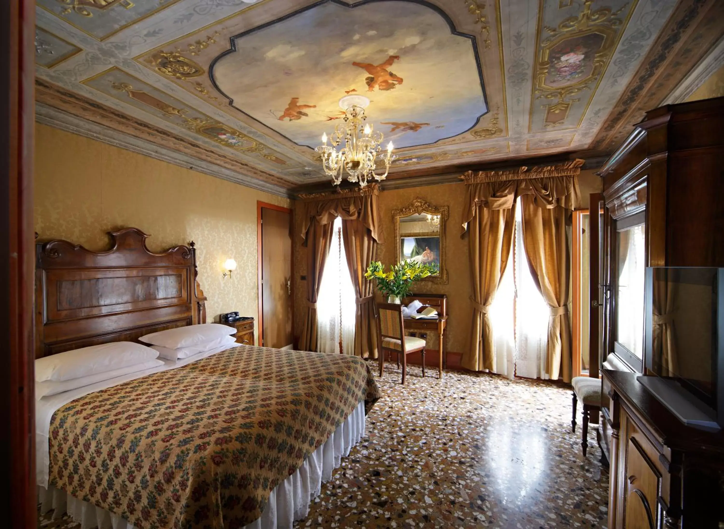 Bedroom, Bed in Hotel Casa Nicolò Priuli