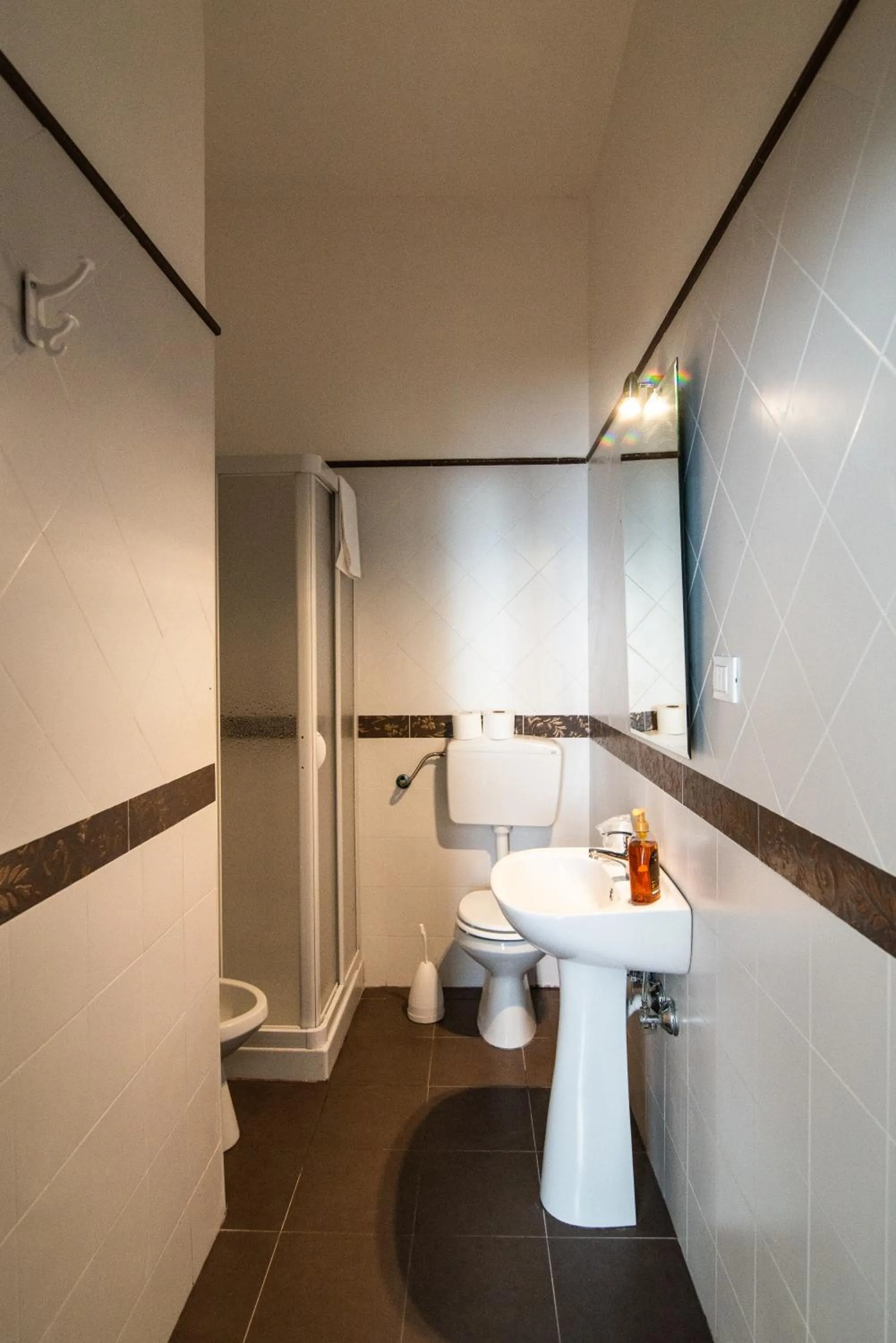 Shower in Hotel Virgilio