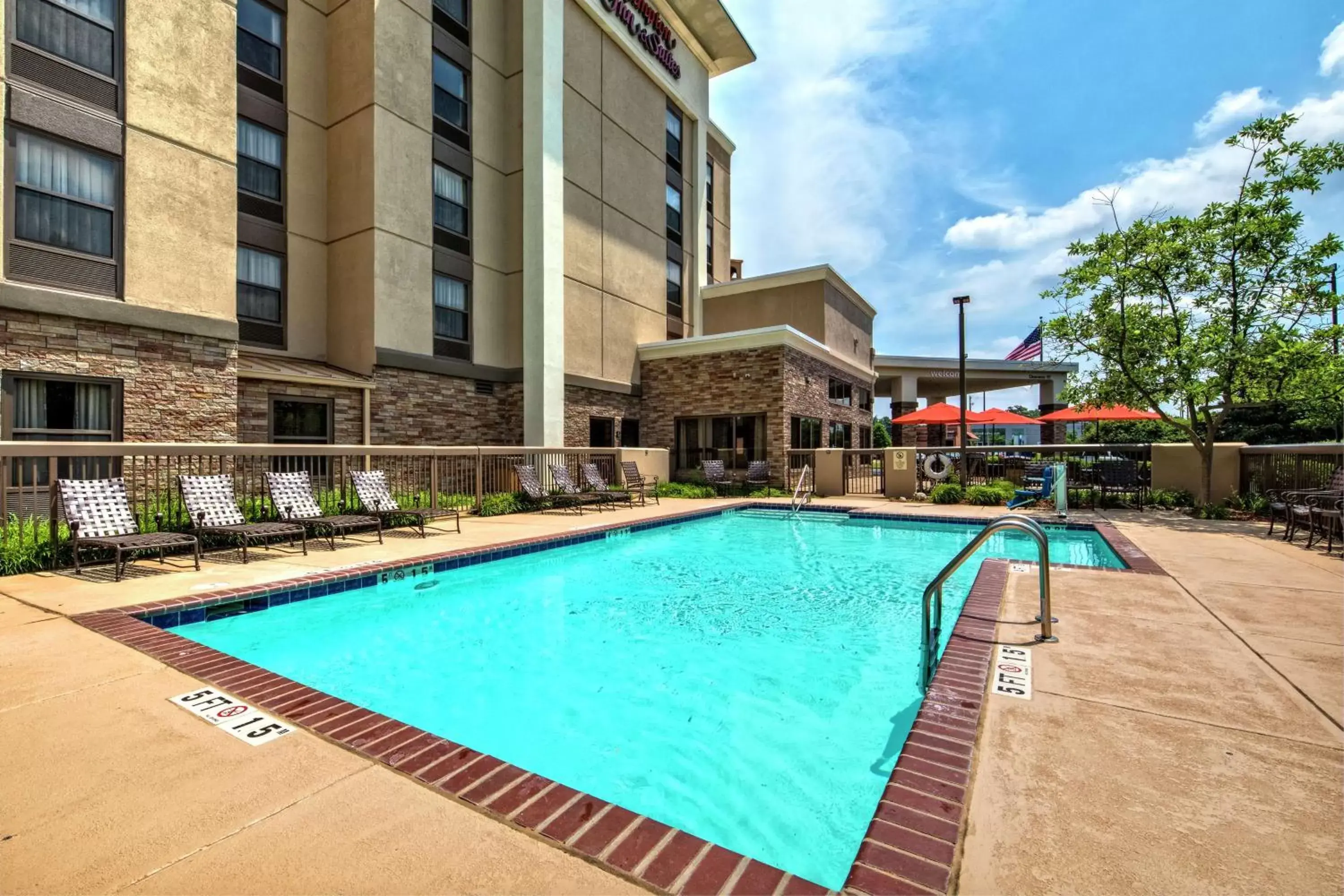 Pool view in Hampton Inn & Suites Memphis-Wolfchase Galleria Pool view in Hampton Inn & Suites Memphis-Wolfchase Galleria
