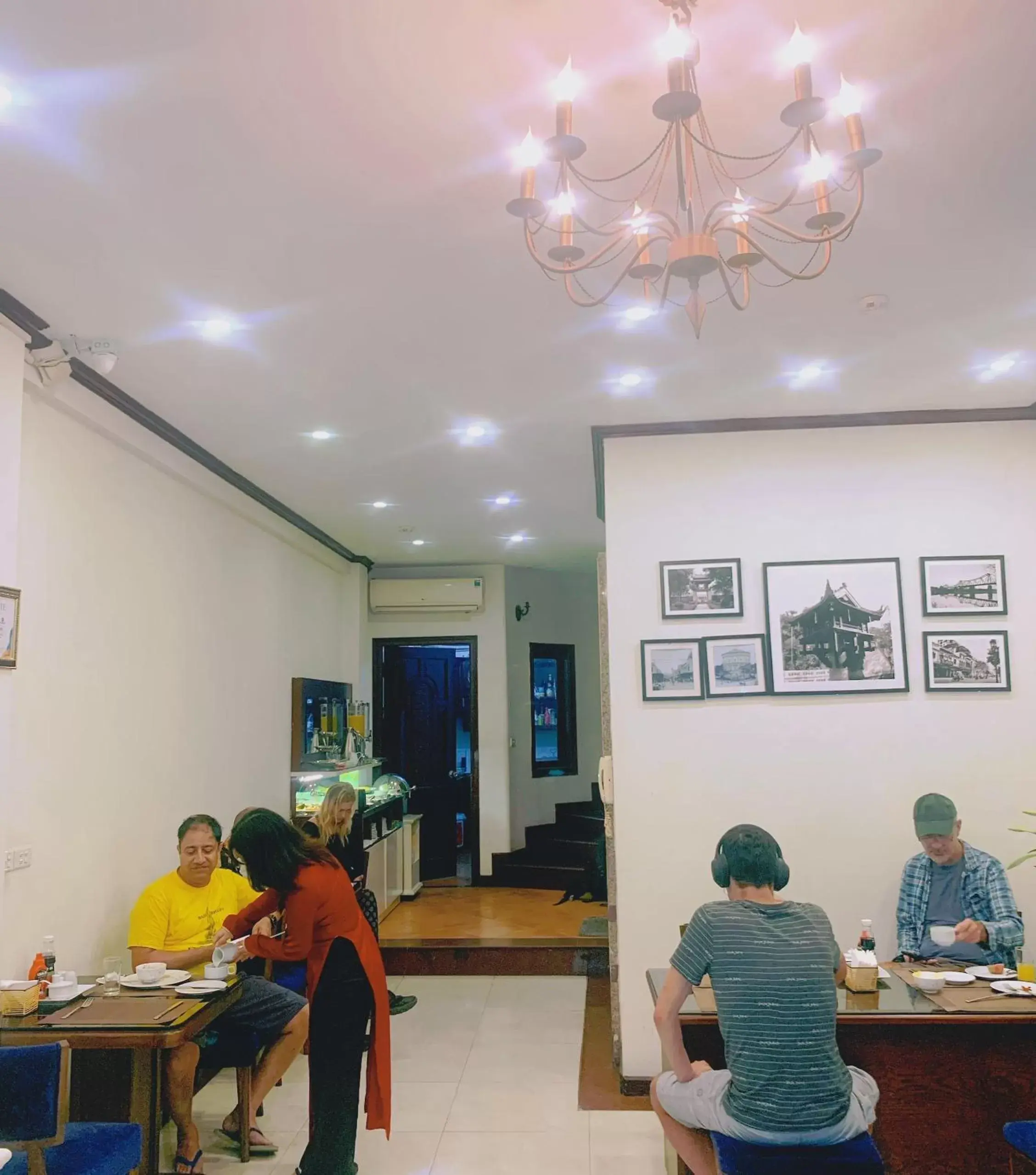 Breakfast, Guests in Hanoi Golden Moon Hotel