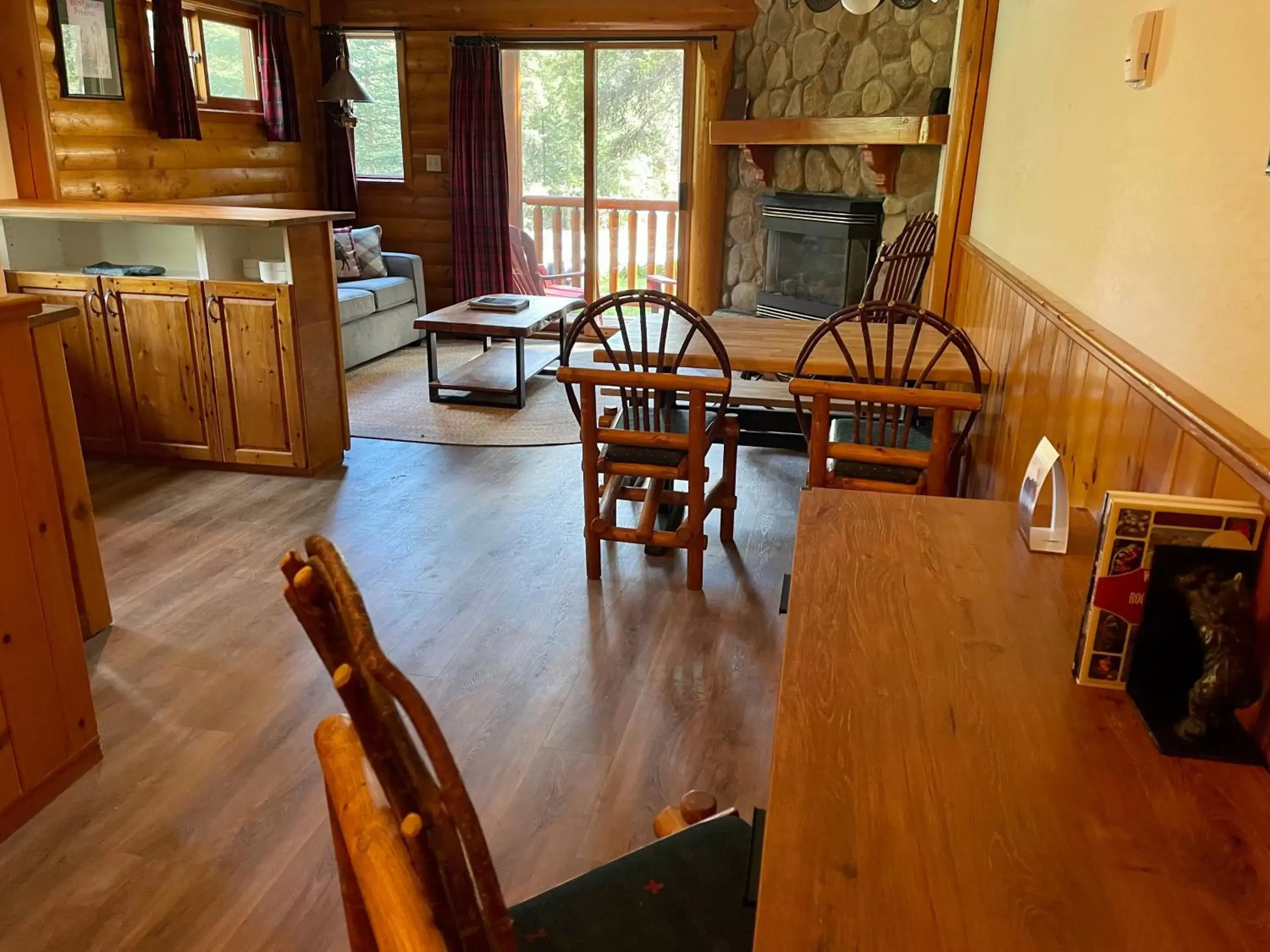 Living room in Baker Creek By Basecamp