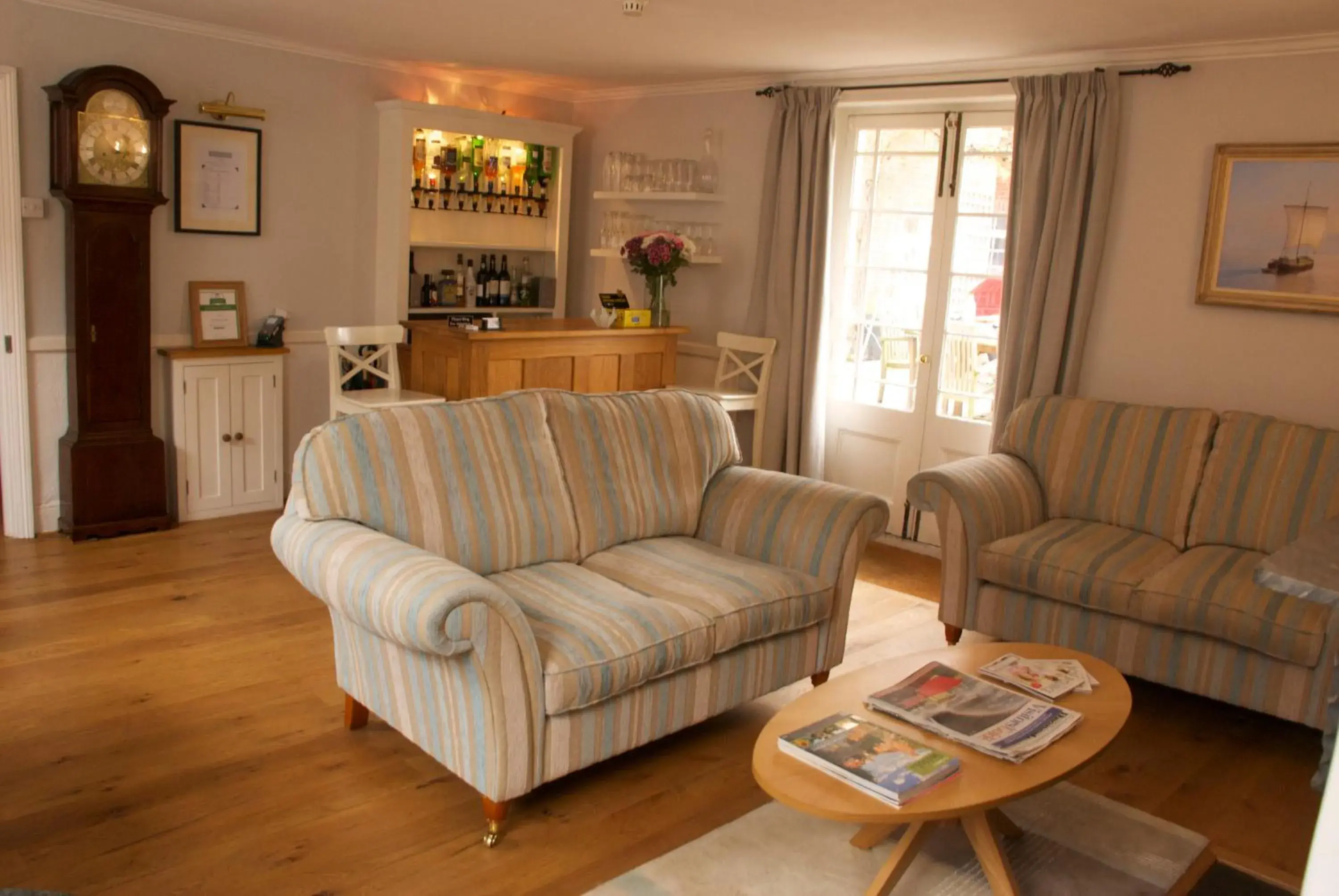 Lounge or bar, Seating Area in Chantry Hotel