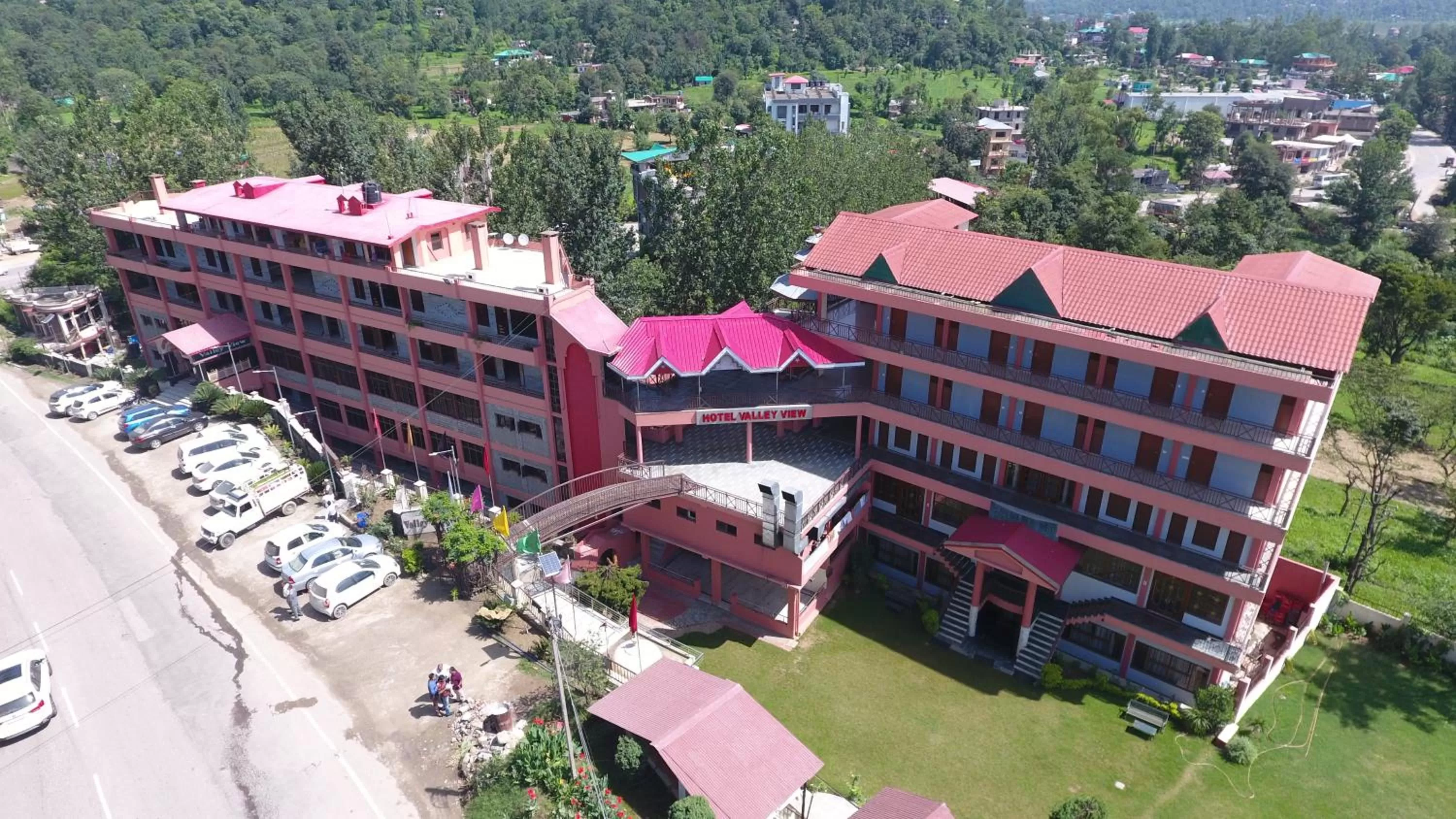 Property building, Bird's-eye View in Hotel Valley View