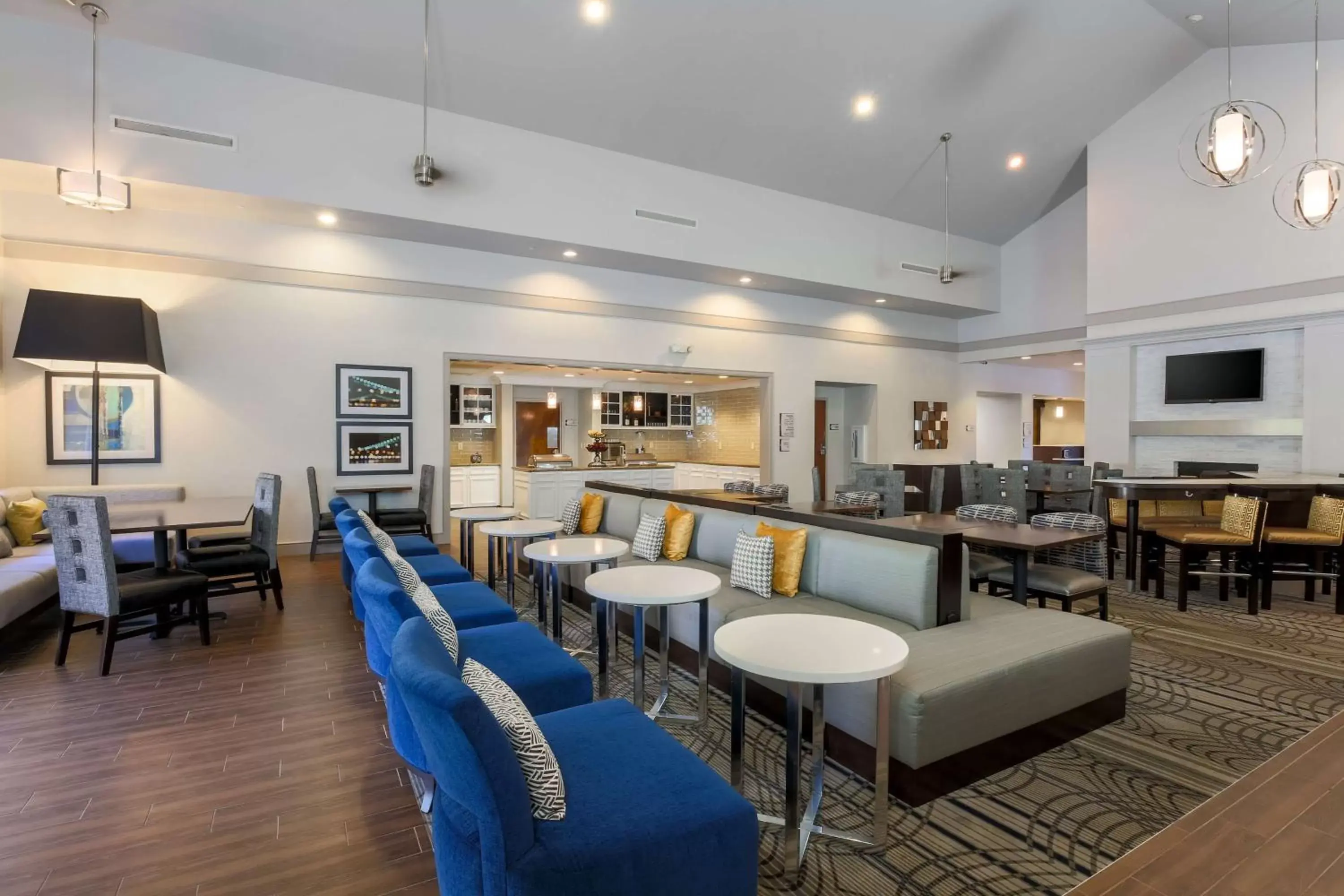Lobby or reception, Restaurant/Places to Eat in Homewood Suites by Hilton Southwind - Hacks Cross