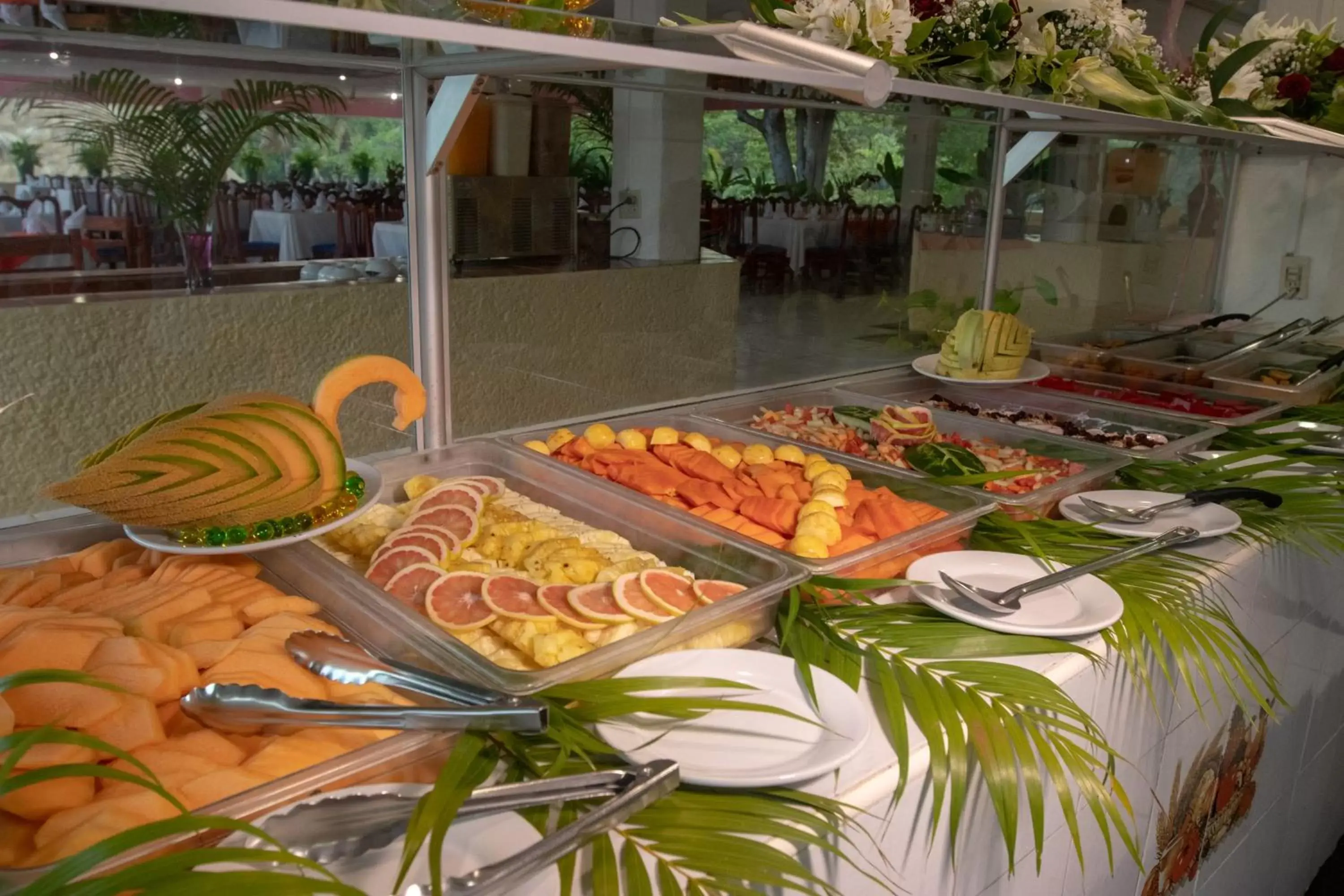 Breakfast in Qualton Club Ixtapa All Inclusive