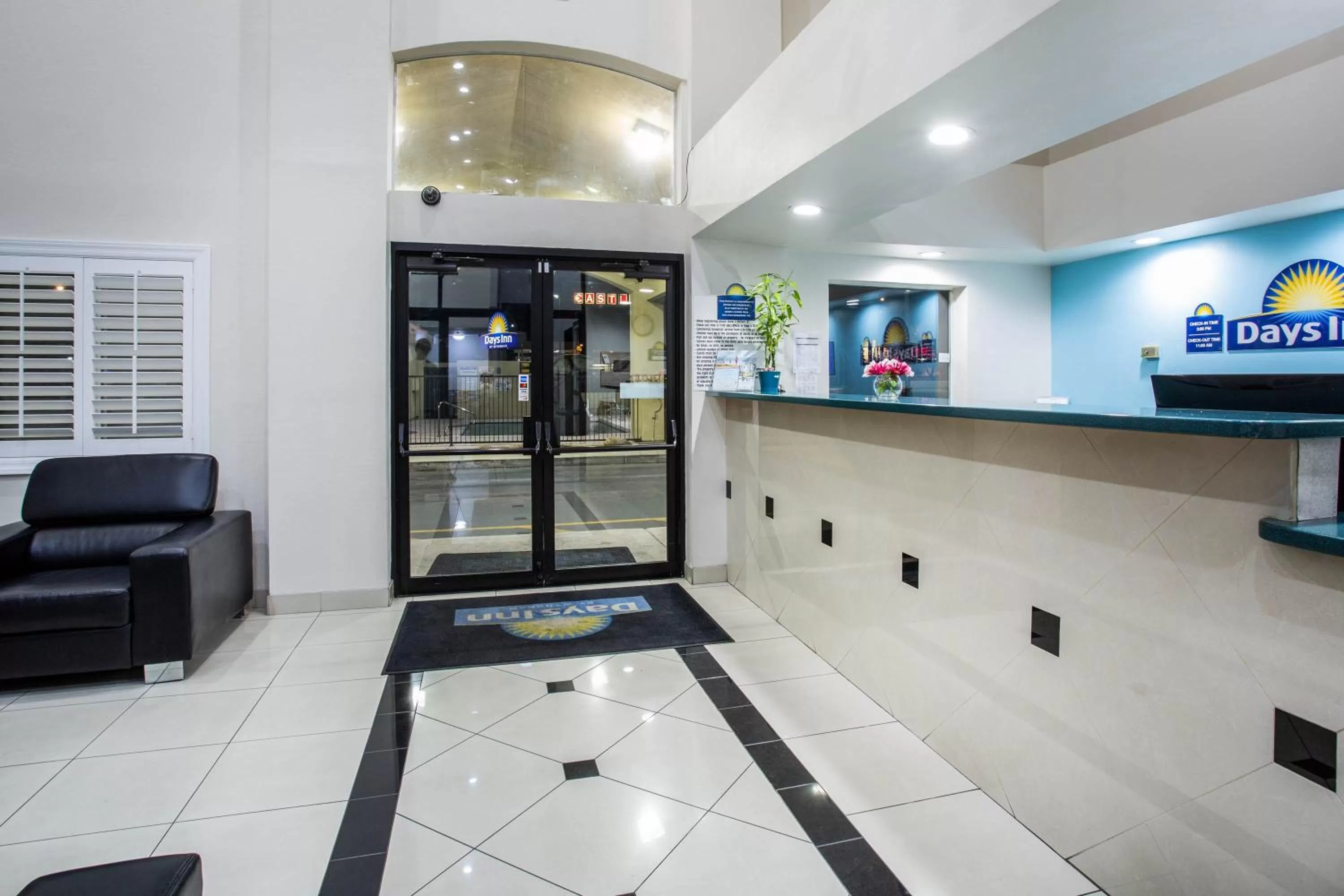 Lobby or reception in Days Inn by Wyndham Phoenix North